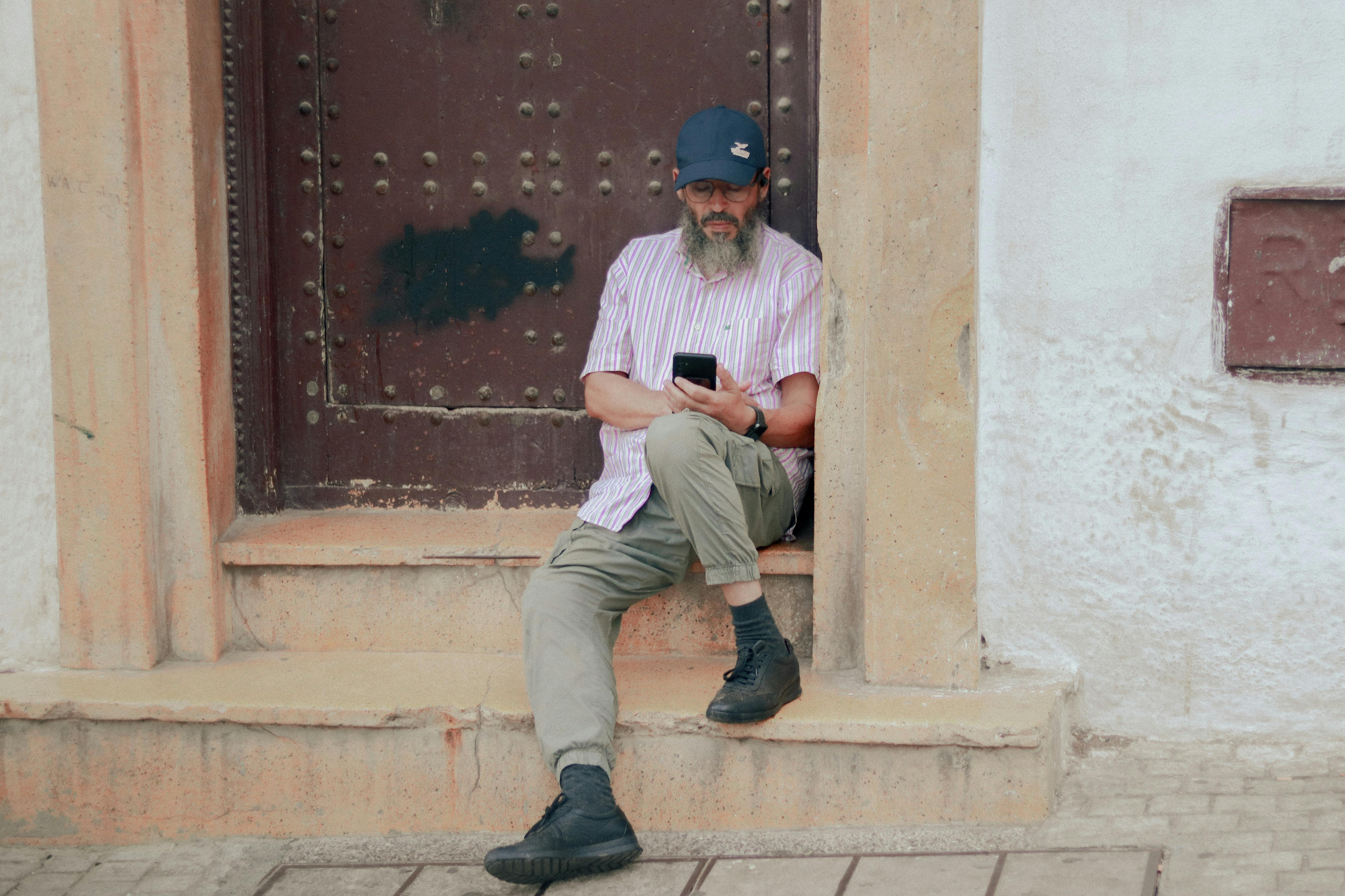 從巴菲特指標解析全球前十大市值國家科技發展價值