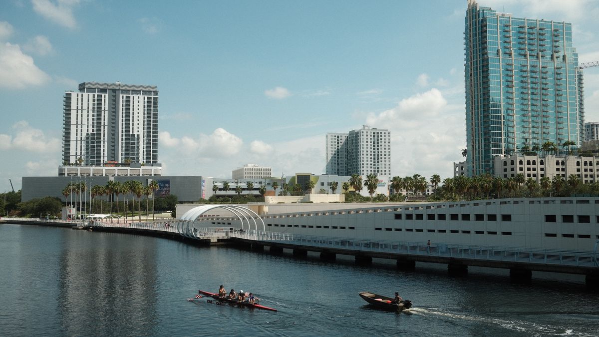 Top Tampa, FL Gift Card Giveaways With No Purchase Necessary: Safe Entry Guide