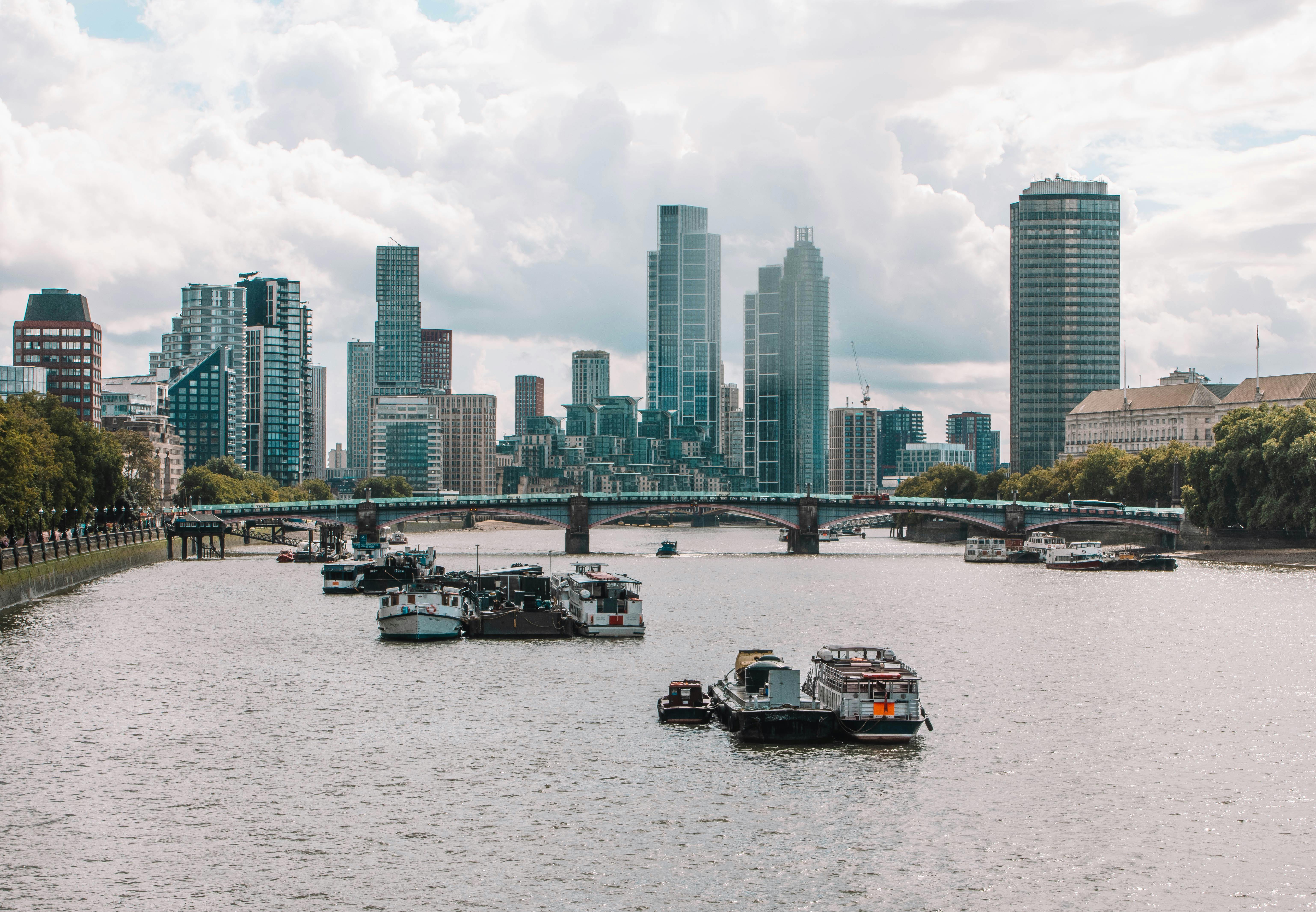 財經：倩碧控股成功完成配售1380萬股 強化資本實力