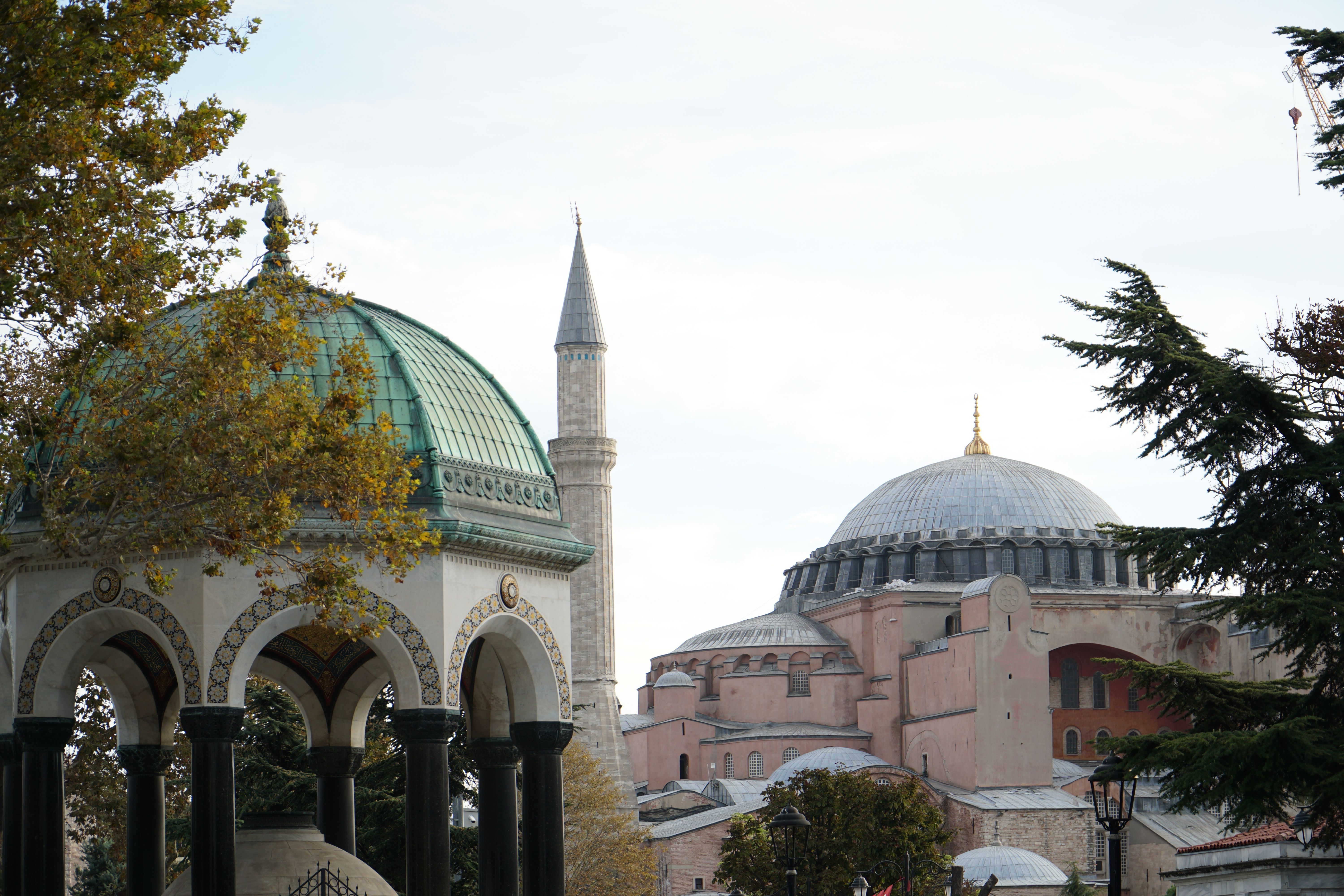 İstanbulun cazibəsi: İki qitəni birləşdirən şəhərin sirrləri və görməli məkanları - Simvolik Təsvir