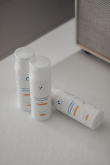 Advertisement product still — photo by Anhelina Vasylyk on Pexels
