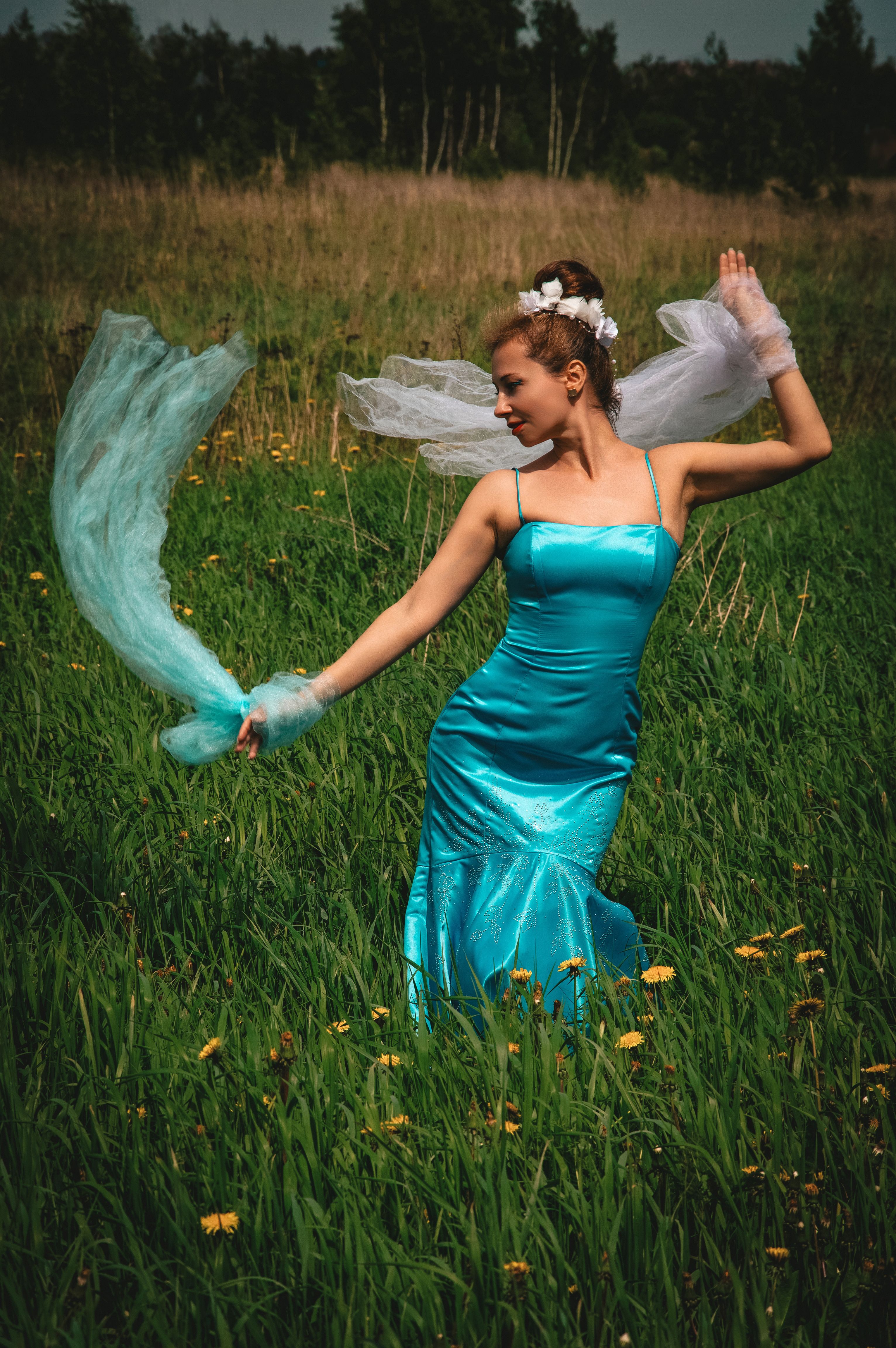twerking in blue dress @sanyatwerks's video Tweet
