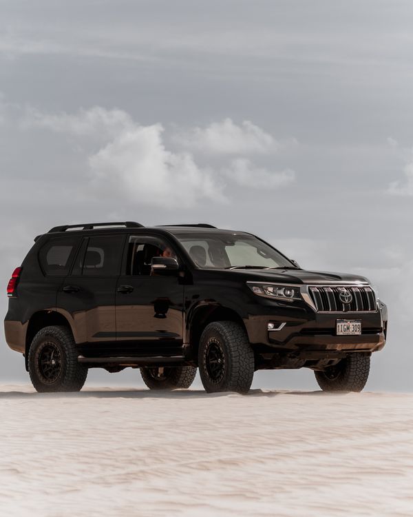 Toyota Prado Off Road Adventure In Sand Dunes Free Stock Photo toyota-prado-off-road-adventure-in-sand-dunes-free-stock-photo
