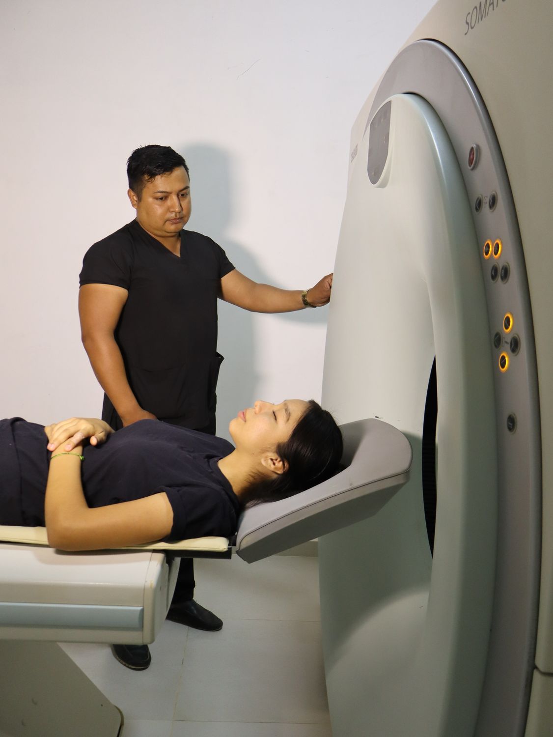 Health Scan Medical CT Scan Procedure at Santa Cruz Clinic · Free Stock Photo