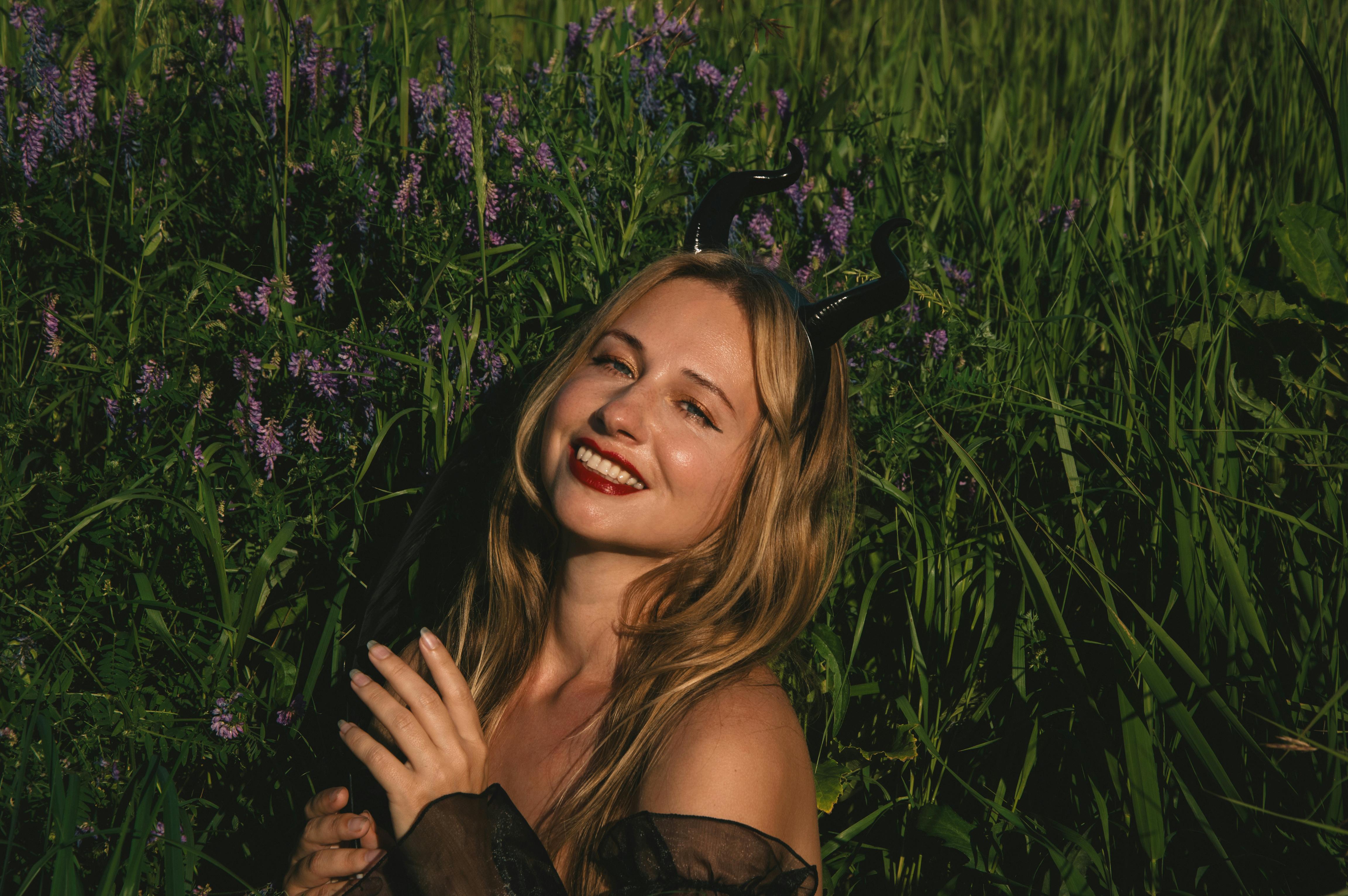 'A Discovery Of Witches' S2 Is *Finally* Coming To UK Telly — Photo by Vika Glitter on Pexels