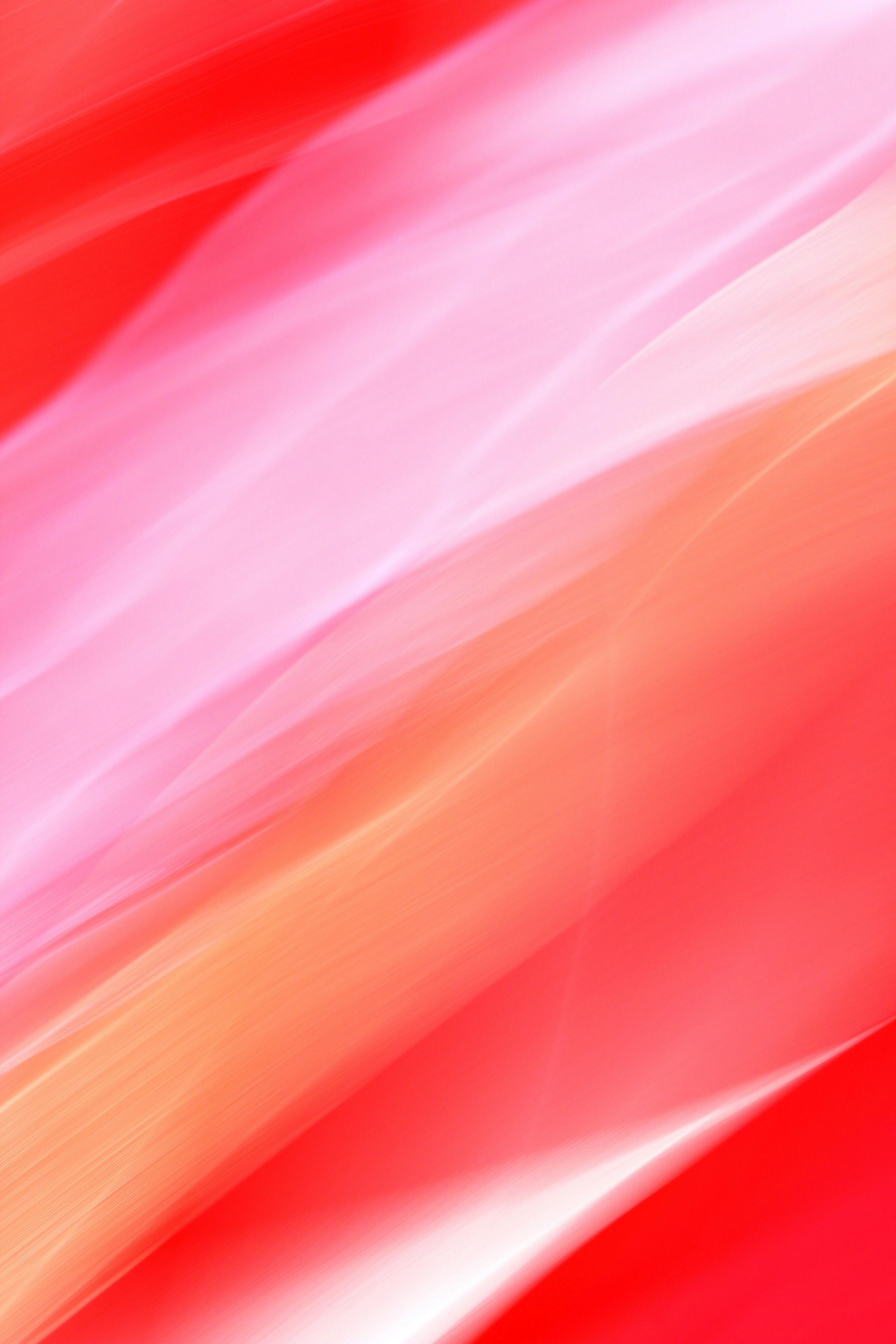 grátis Mistura dinâmica de listras vermelhas e rosas criando um efeito visual abstrato e vibrante. Foto profissional