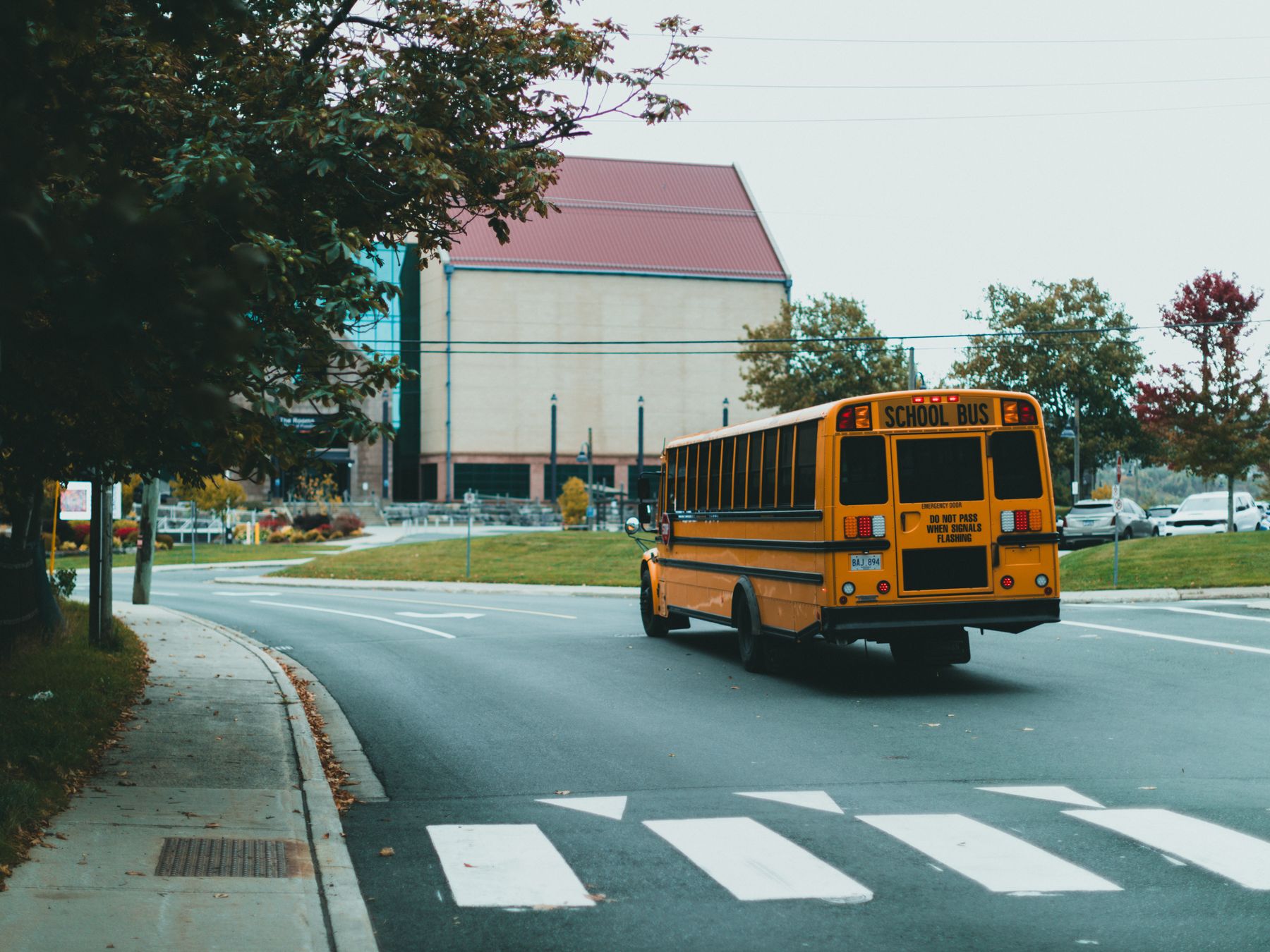 Hitchin — student move with boxes and a van