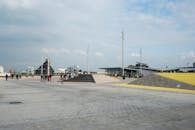 原句：
你是一名专业的文本编辑，擅长纠正由其他语言直译成中文时产生的不自然语序