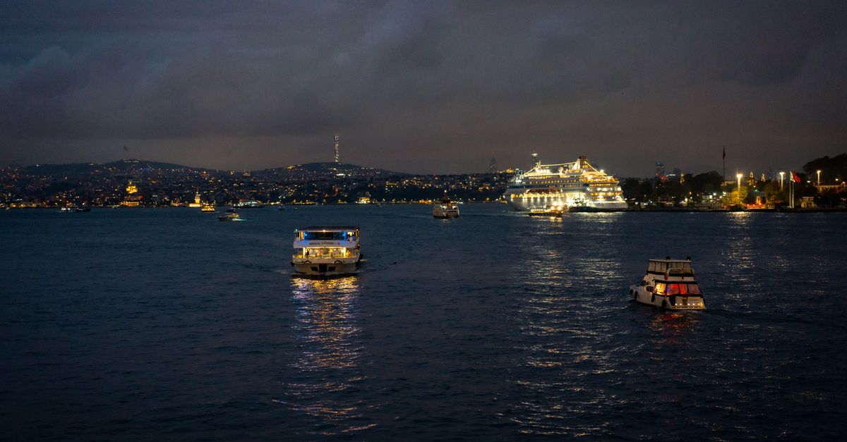 Abu Dhabi Dhow Akşam Yemeği