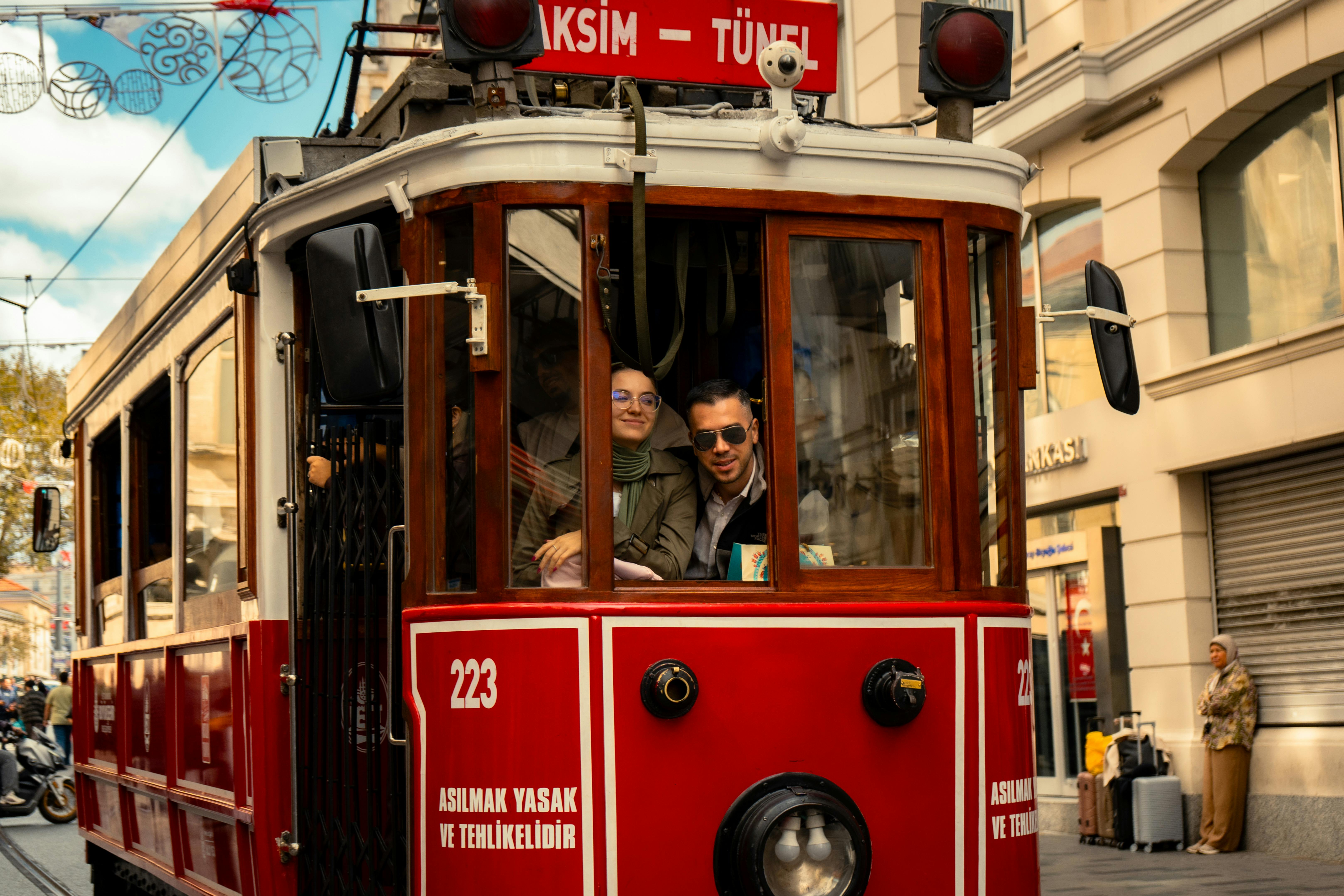 余非解析大灣區生活的進退兩難與啟示