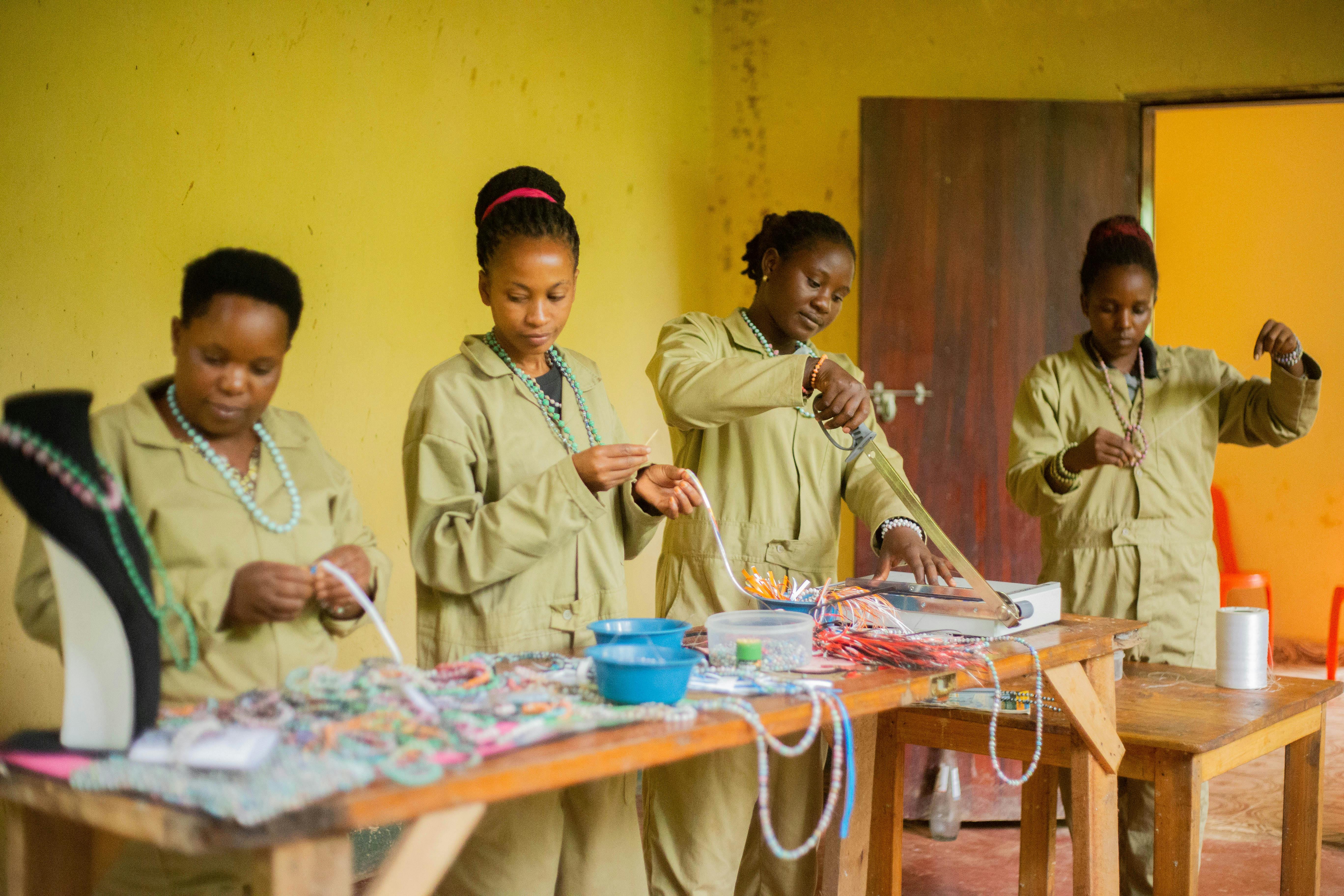 pexels-photo-34185234.jpeg?auto=compress&cs=tinysrgb&h=650&w=940