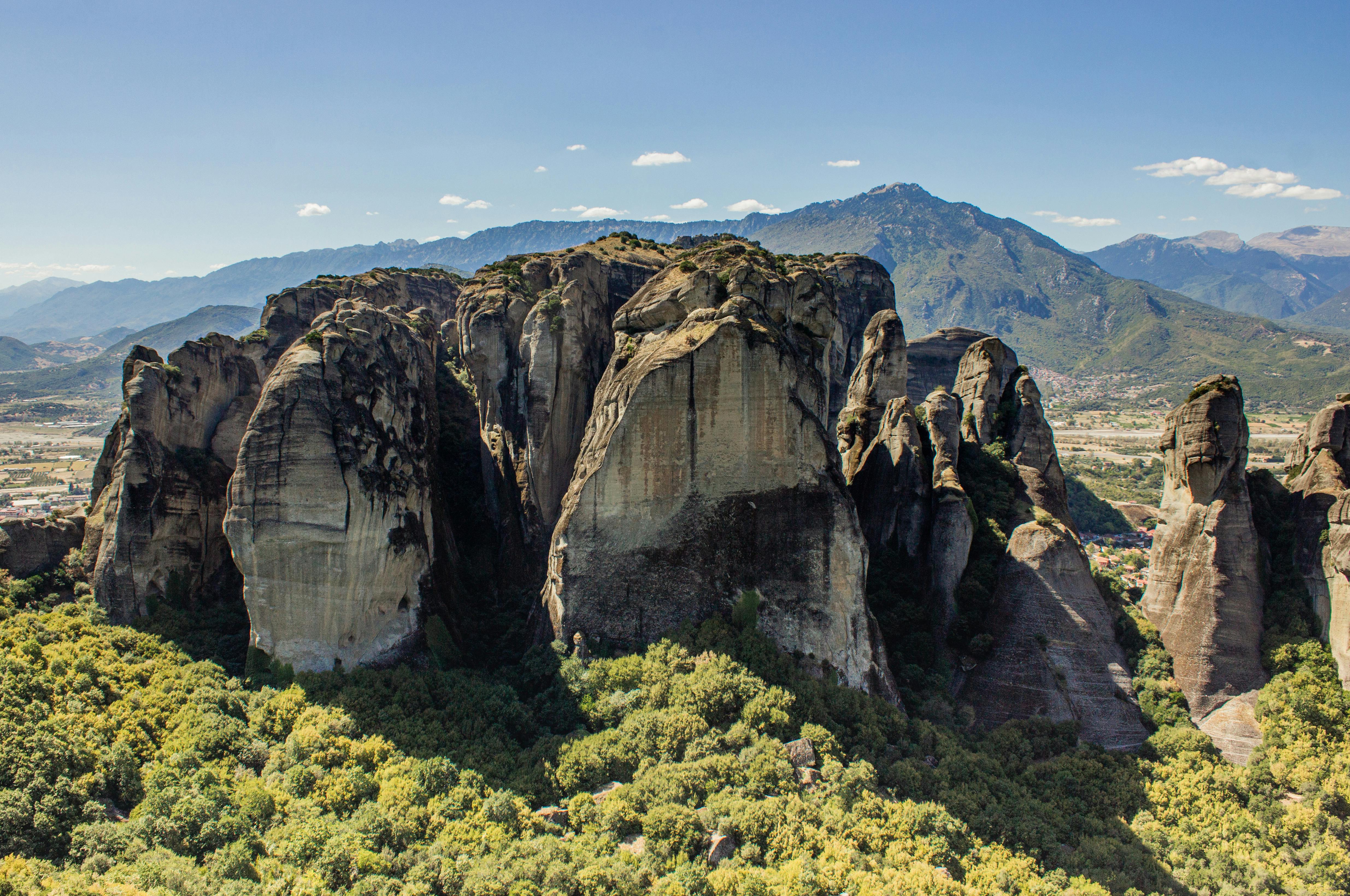 好的，请提供需要优化的句子