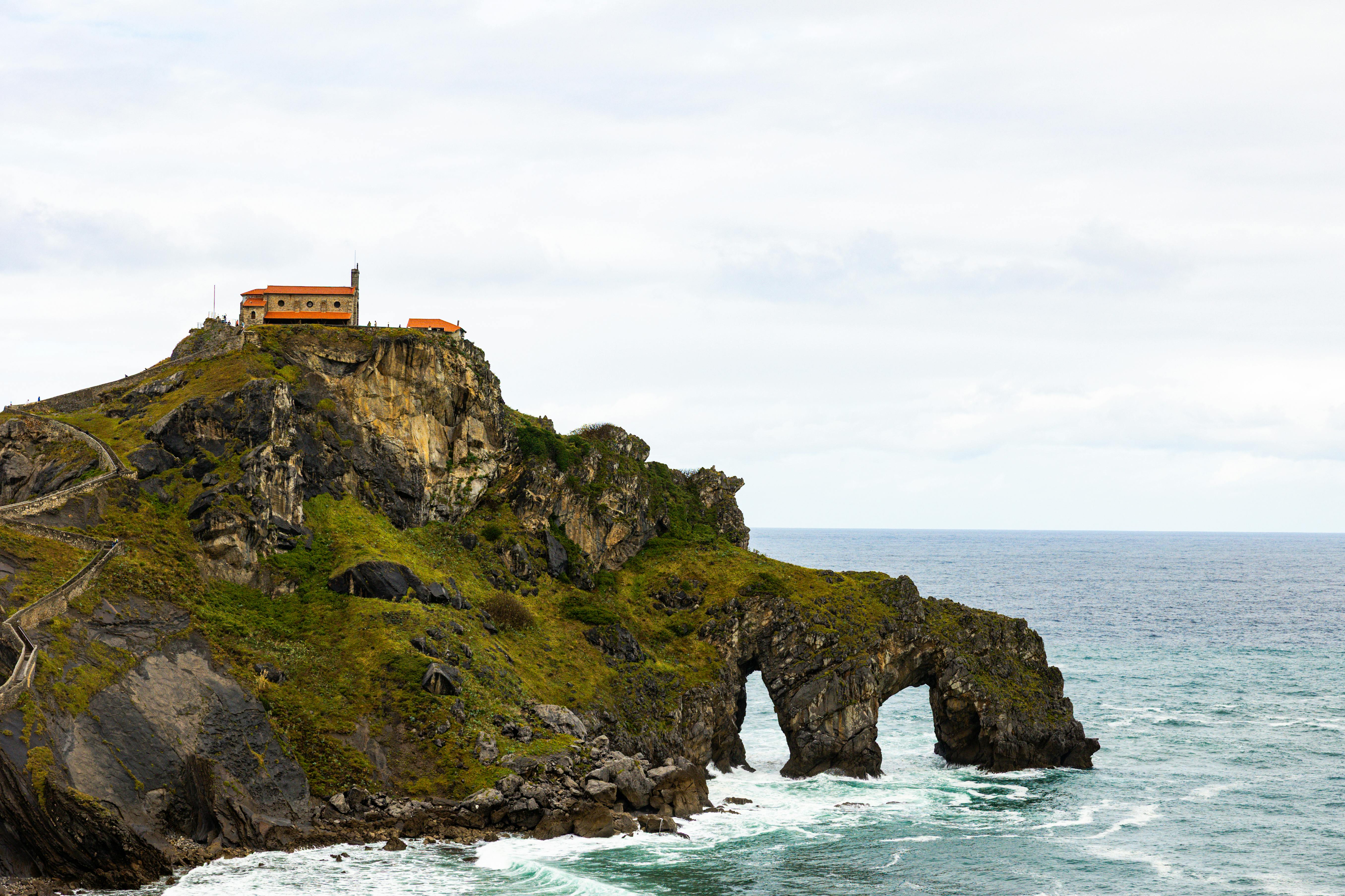 您没有提供需要我优化的句子，我无法直接对其进行修改