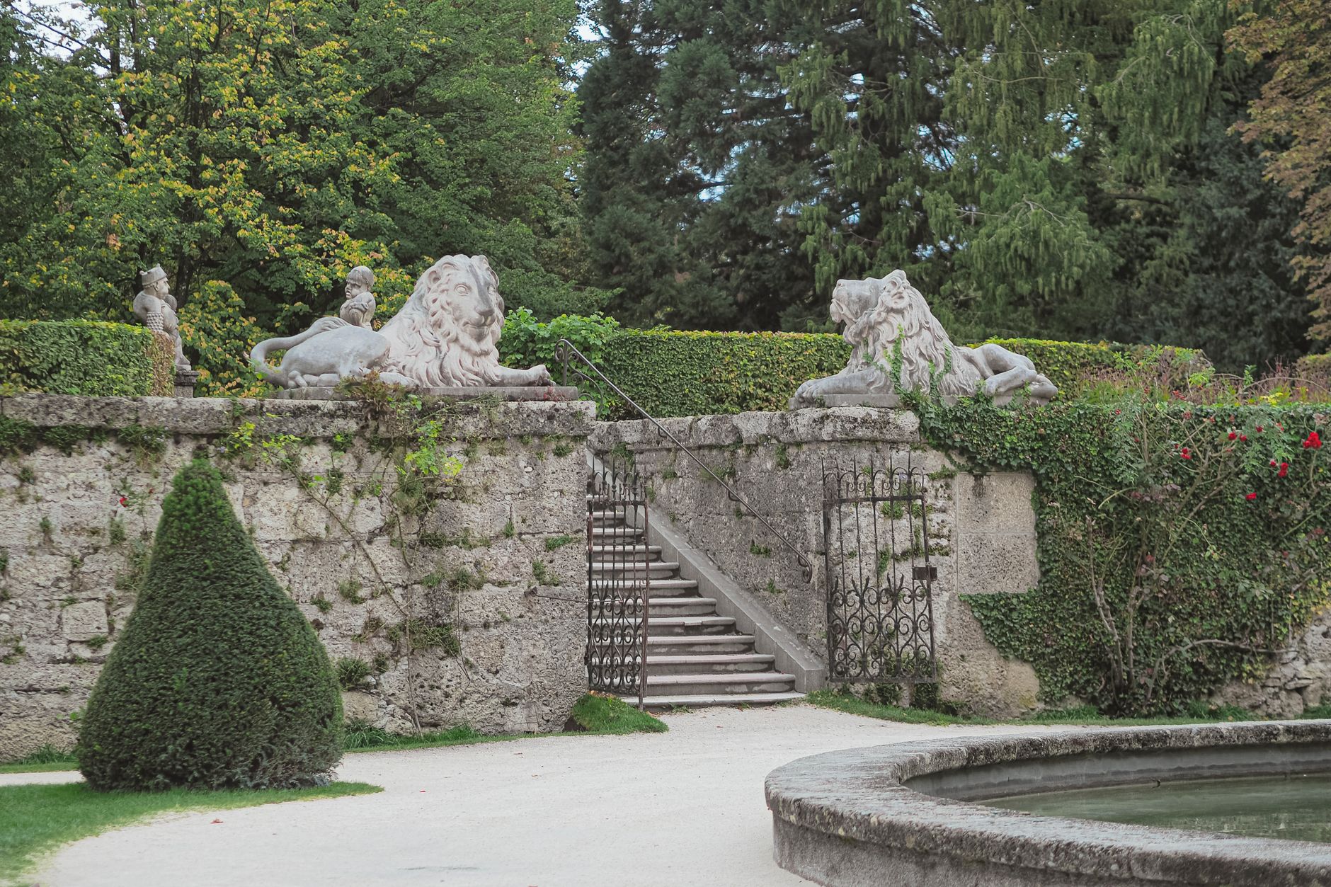 Salzburg'daki Hellbrunn Sarayı bahçesi