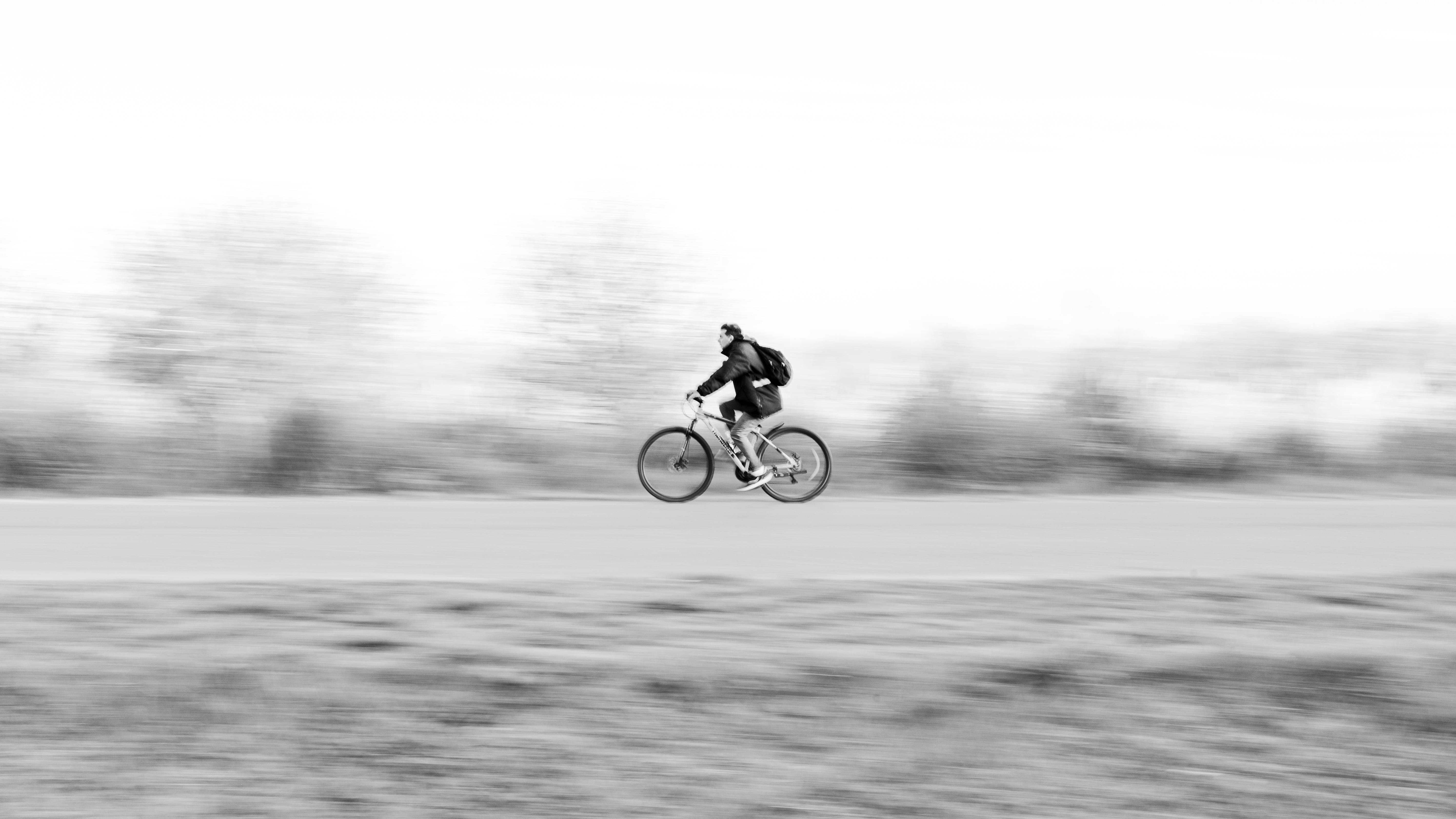 OPEC+同意小幅增產緩解市場疑慮，國際油價回升