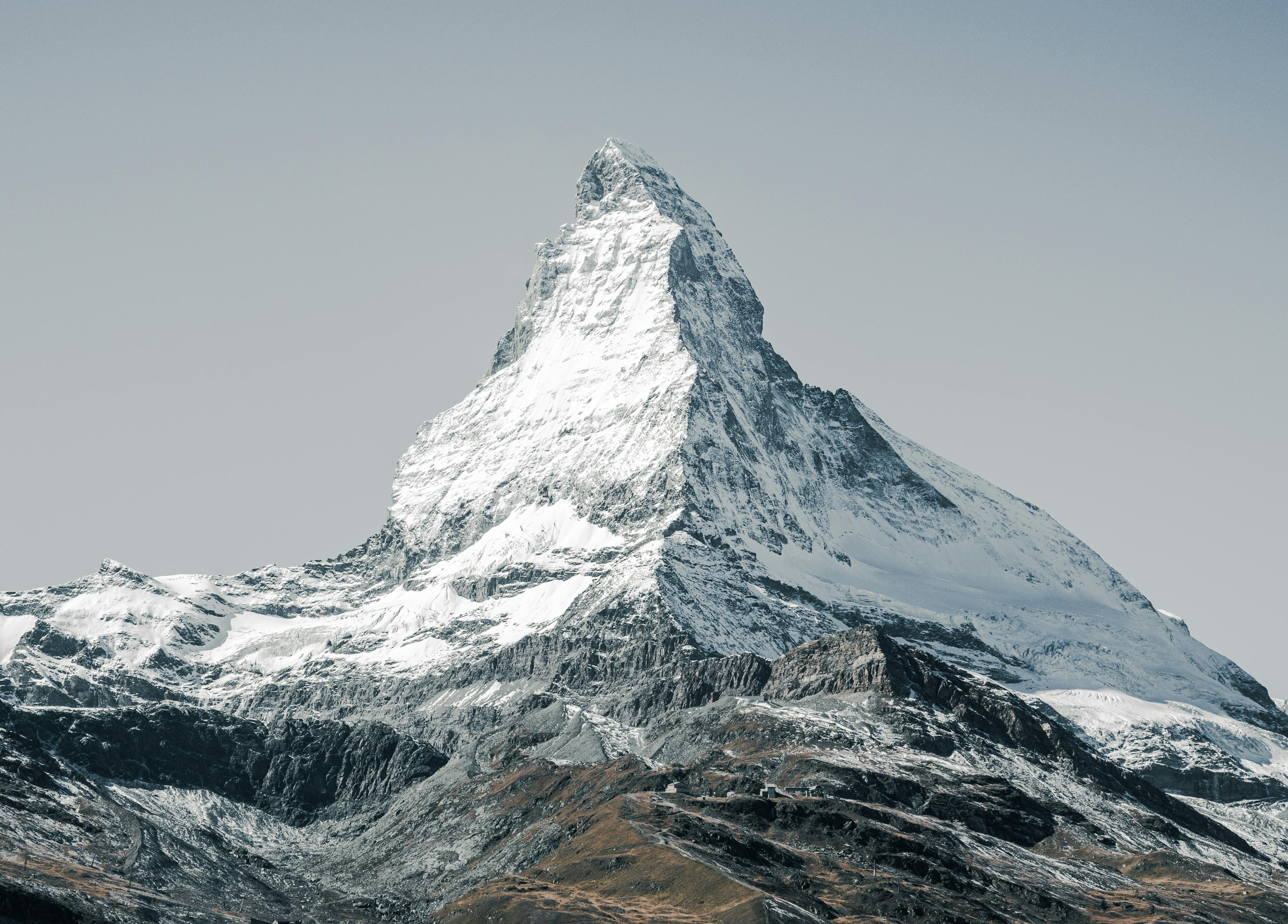 韓國瑜國慶談隱形堰塞湖 民進黨批政治攻擊貽笑國際