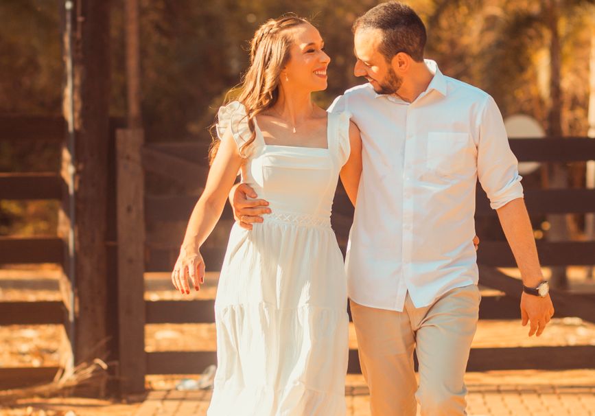 Online dating: starting a conversation on a niche platform