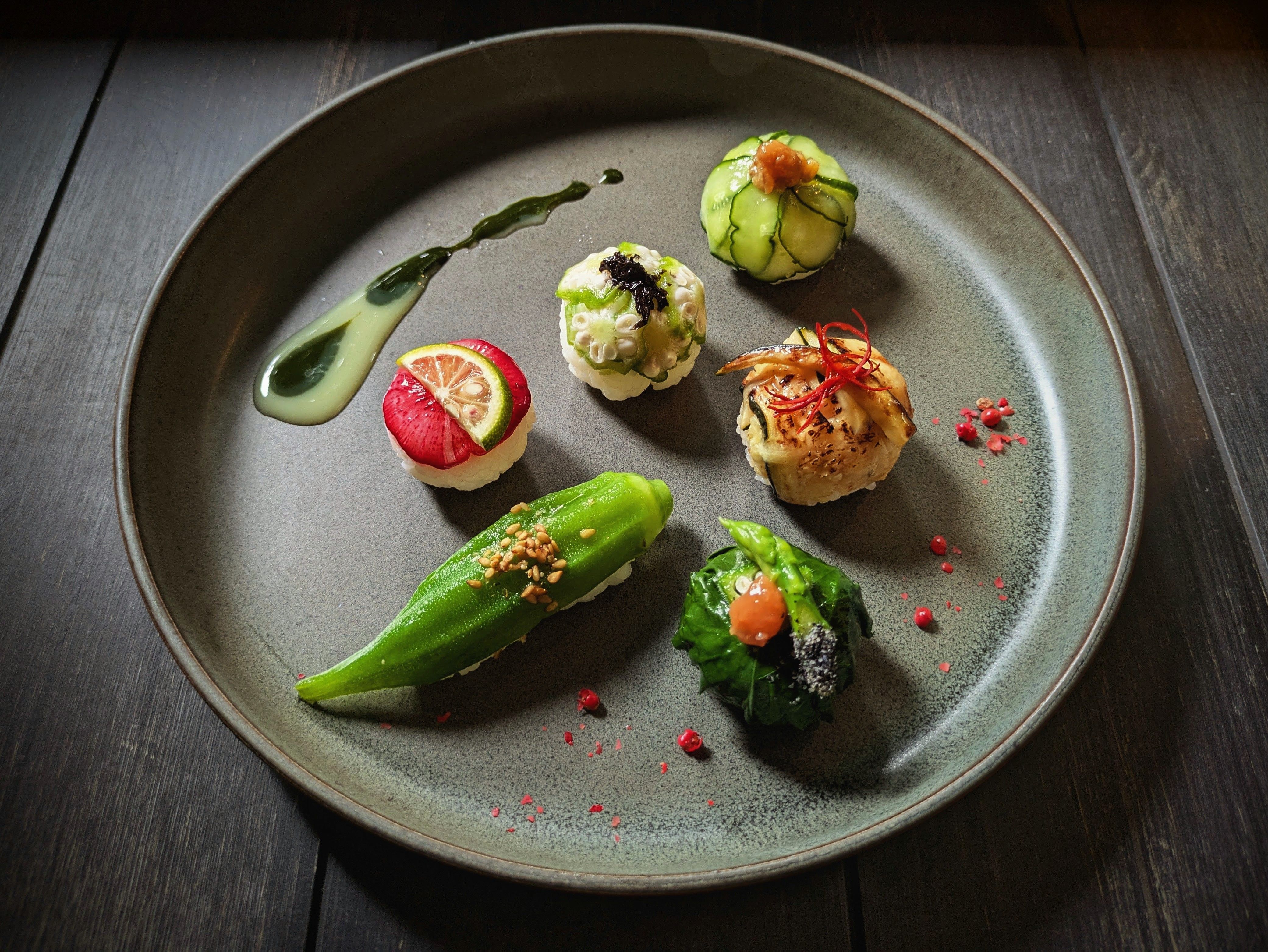 Home-Style Sushi Rolls with Shredded Cabbage