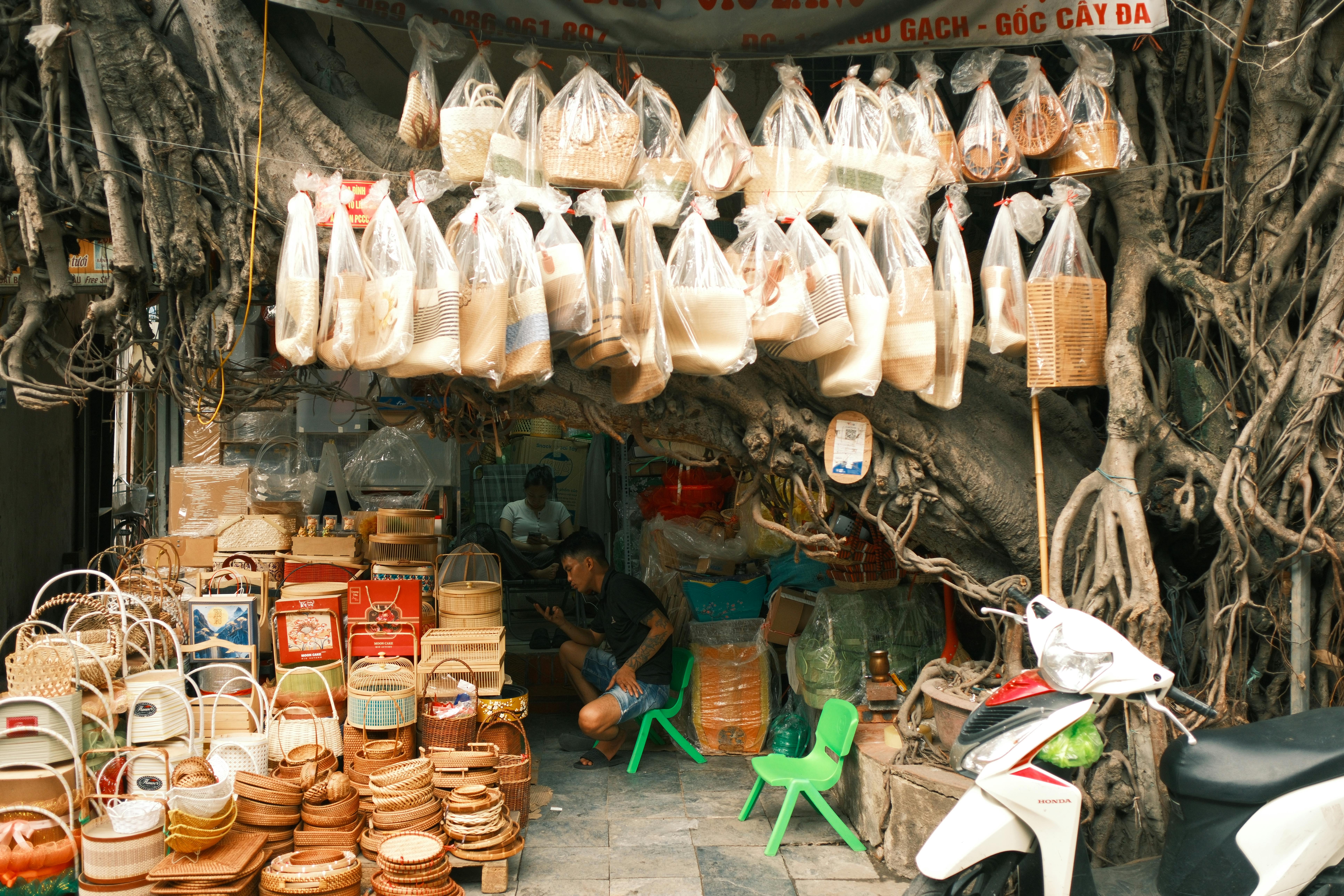 財經青紅燈｜台灣擴大兵役年齡至52歲，帶來哪些經濟影響？