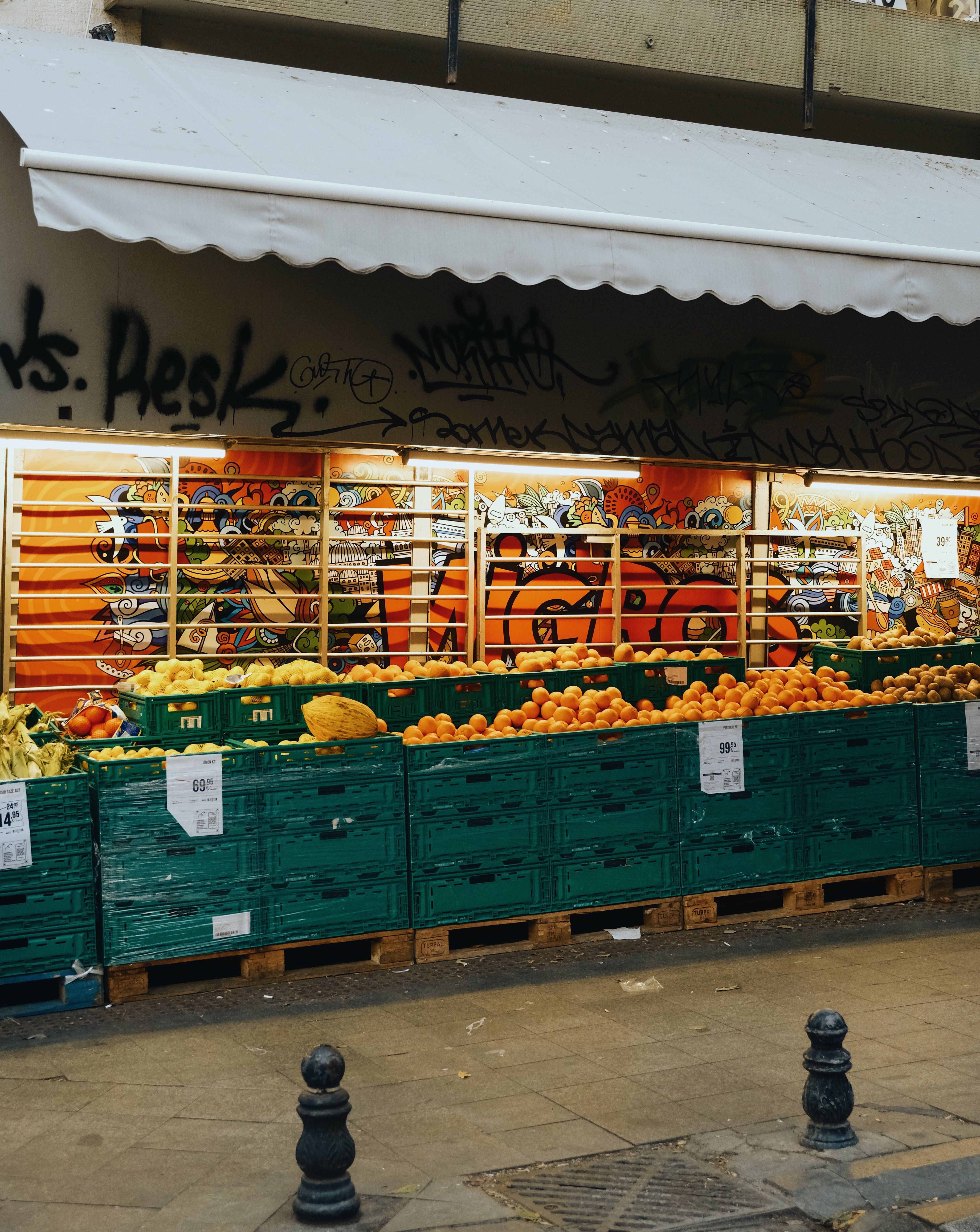 Small Local Greengrocers Shop · Free Stock Photo