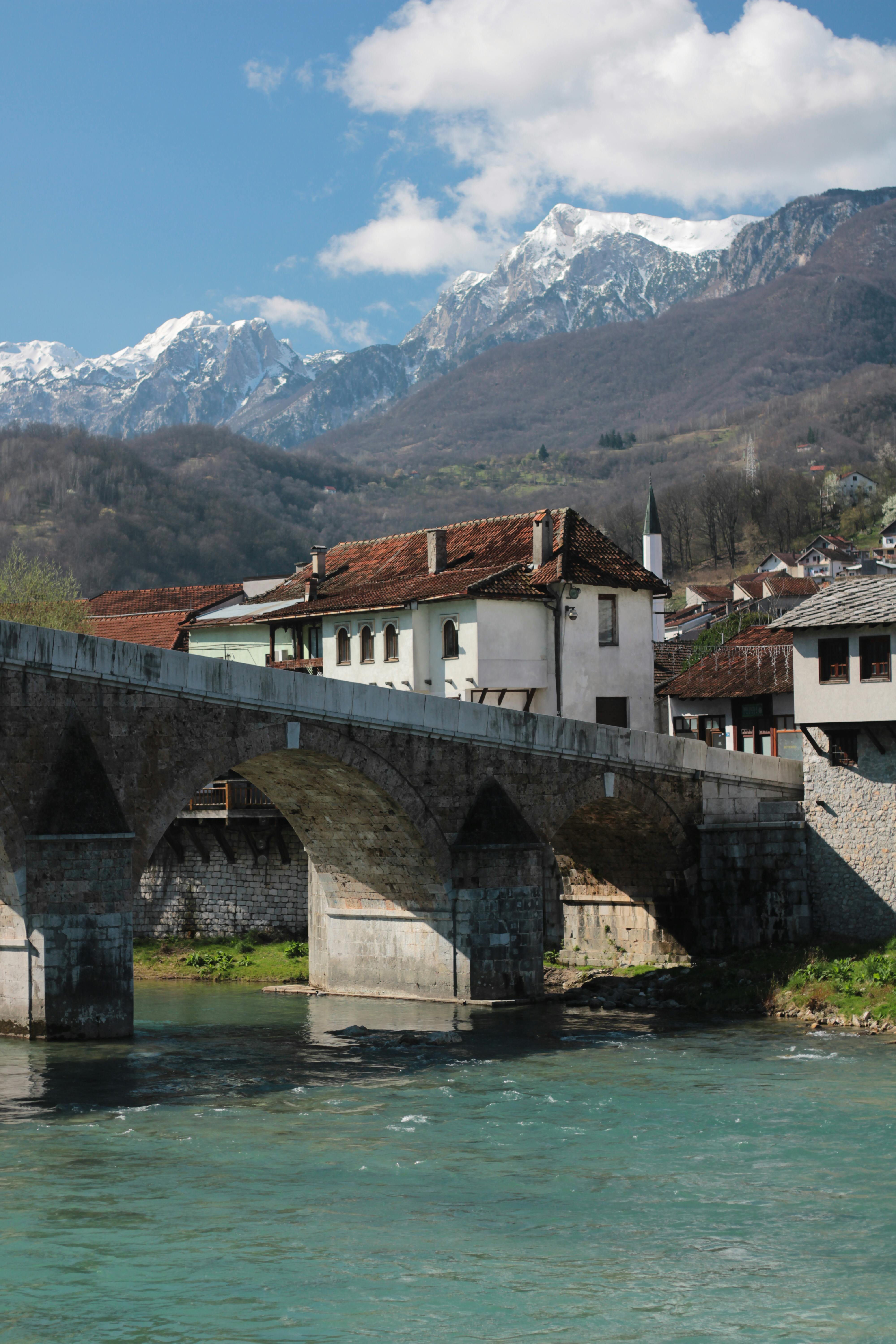 好的，我会遵循您的指示进行优化