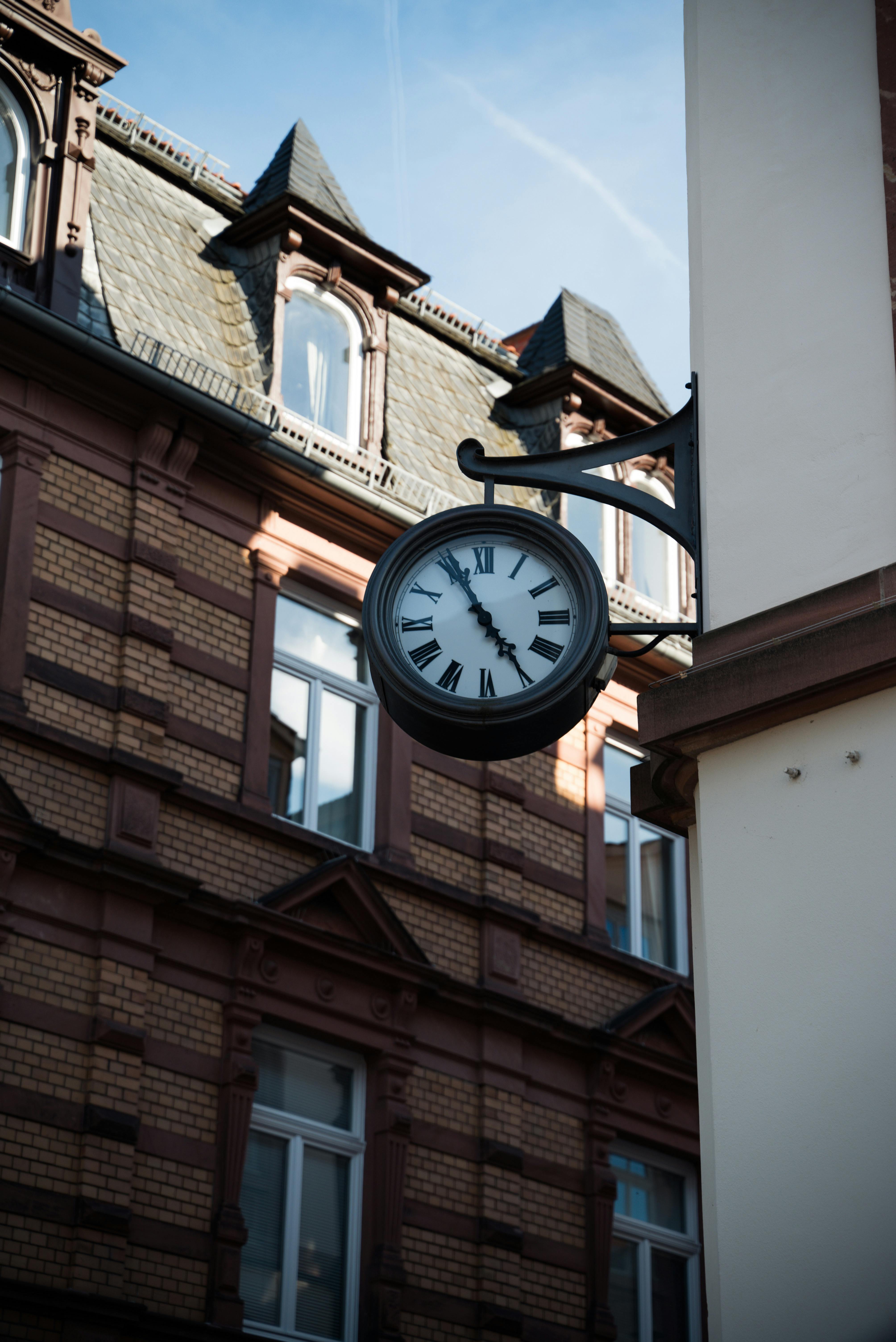 好的，我会根据您的要求进行句子的优化