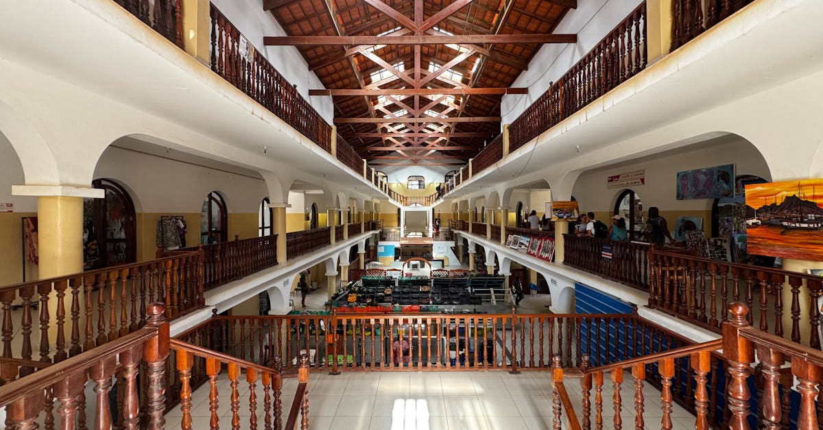 國際金價飆升1,000美元只需半年,背後原因解析