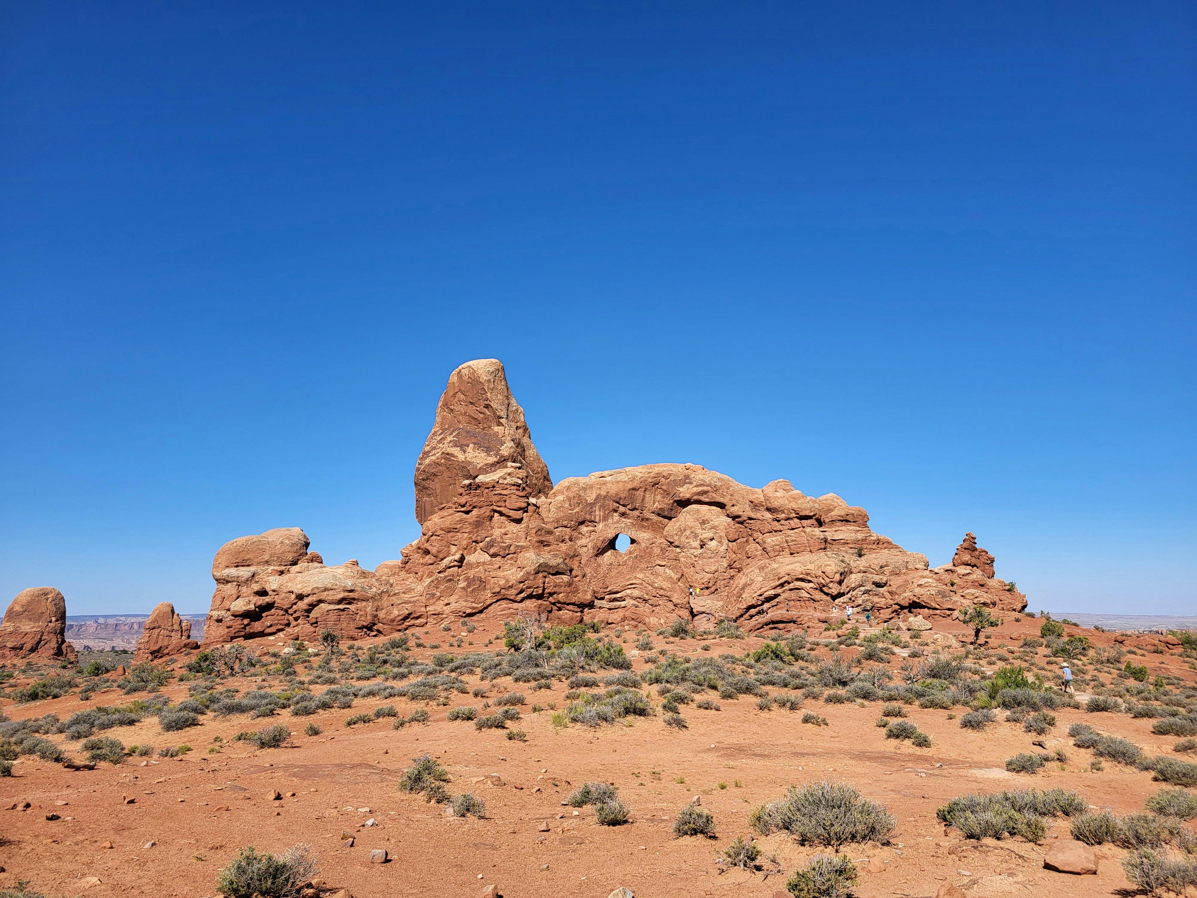 您的请求中没有提供具体的句子，因此我无法进行优化