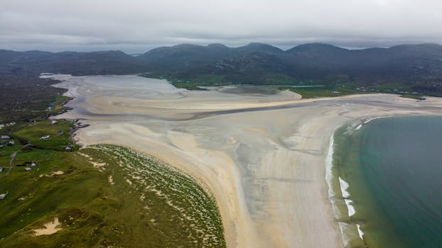 勒斯肯泰尔海滩是一处美丽的海滨度假胜地，位于澳大利亚昆士兰州