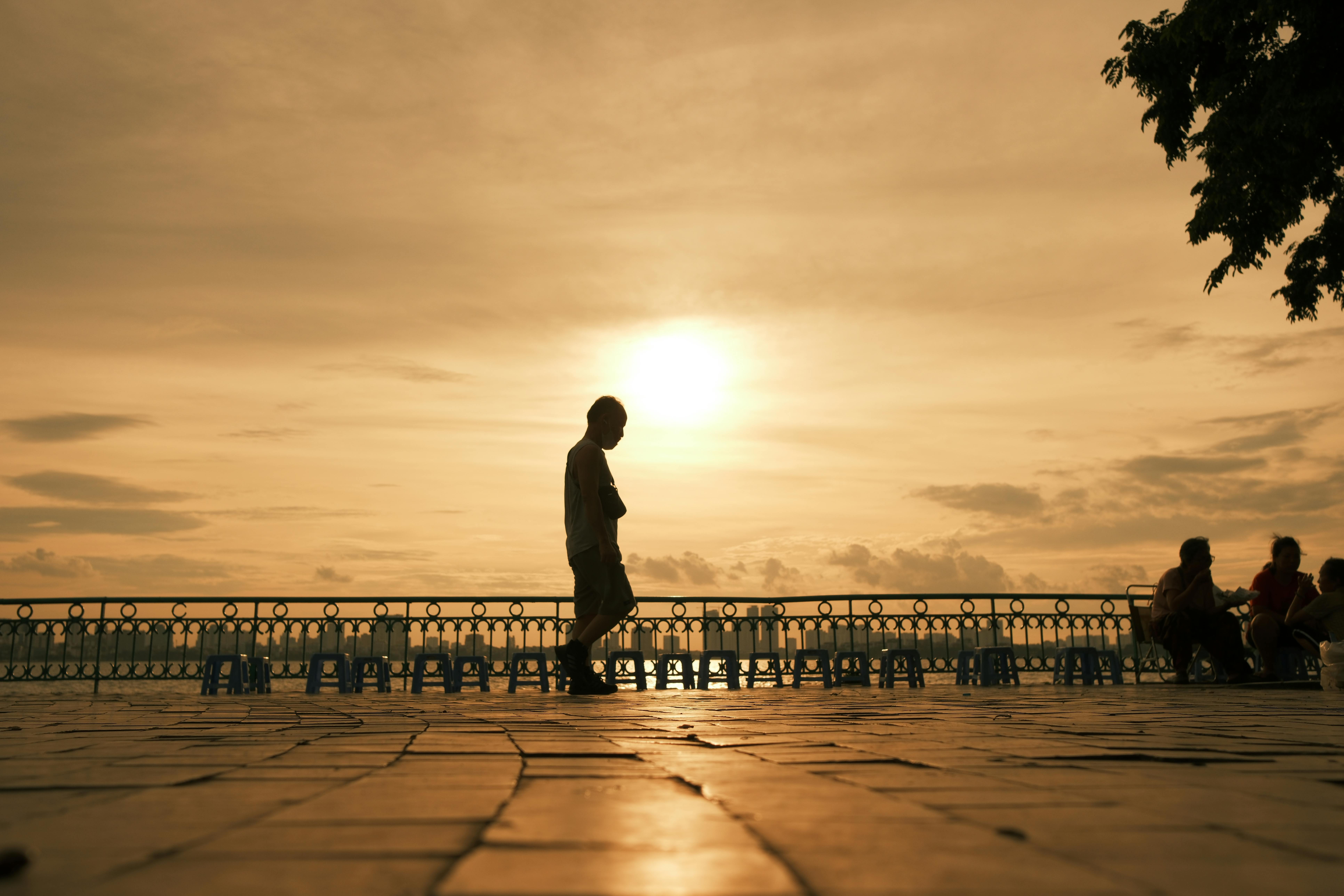 好的，请提供需要优化的句子