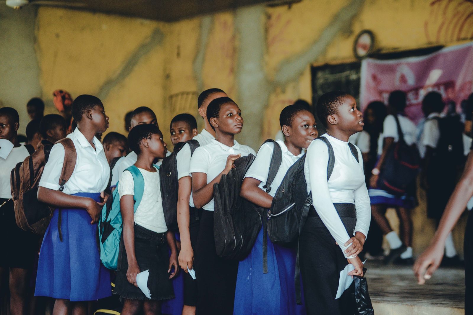 primary-school-pupils-in-uniform-photos-download-the-best-free-primary