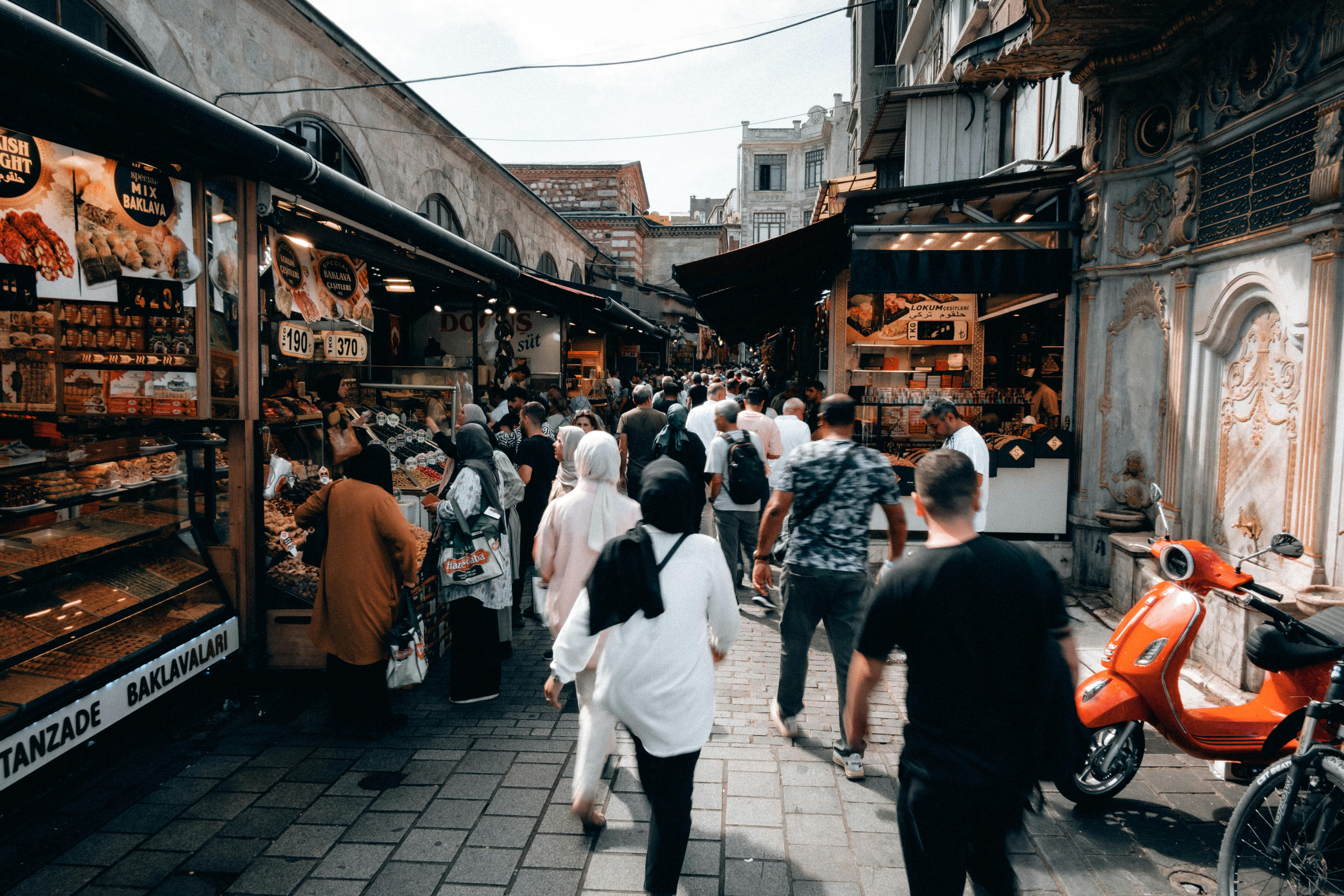 快訊／美股開盤科技股震盪 台積電ADR由漲轉跌引關注