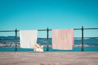 亚得里亚海，位于欧洲南部，是地中海的西部边缘