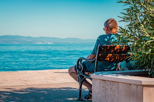 亚得里亚海，位于意大利与巴尔干半岛之间，是地中海的一部分