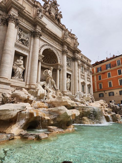 Iconic Trevi Fountain in Rome during Daytime · Free Stock Photo