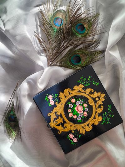 Lacquer boxes (liye laa jehun)
