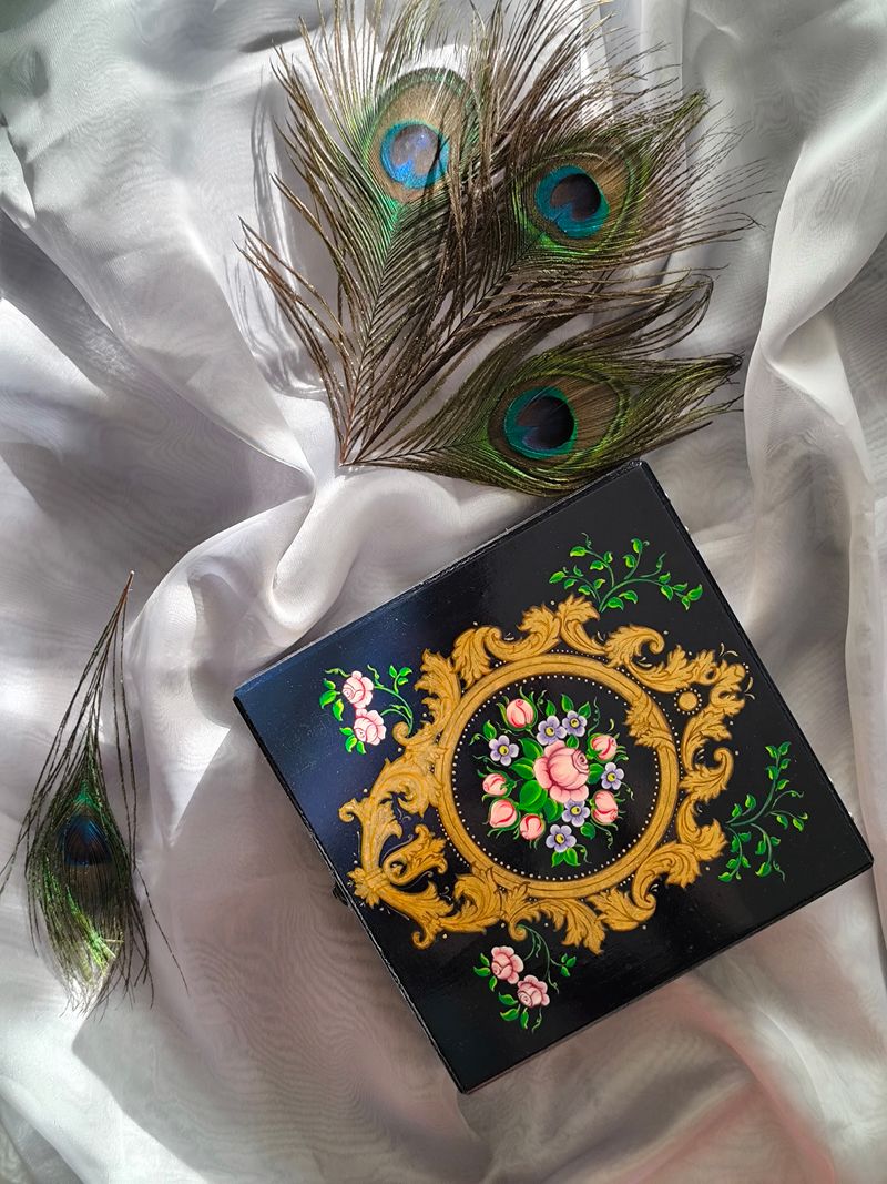 Lacquer boxes (liye laa jehun)