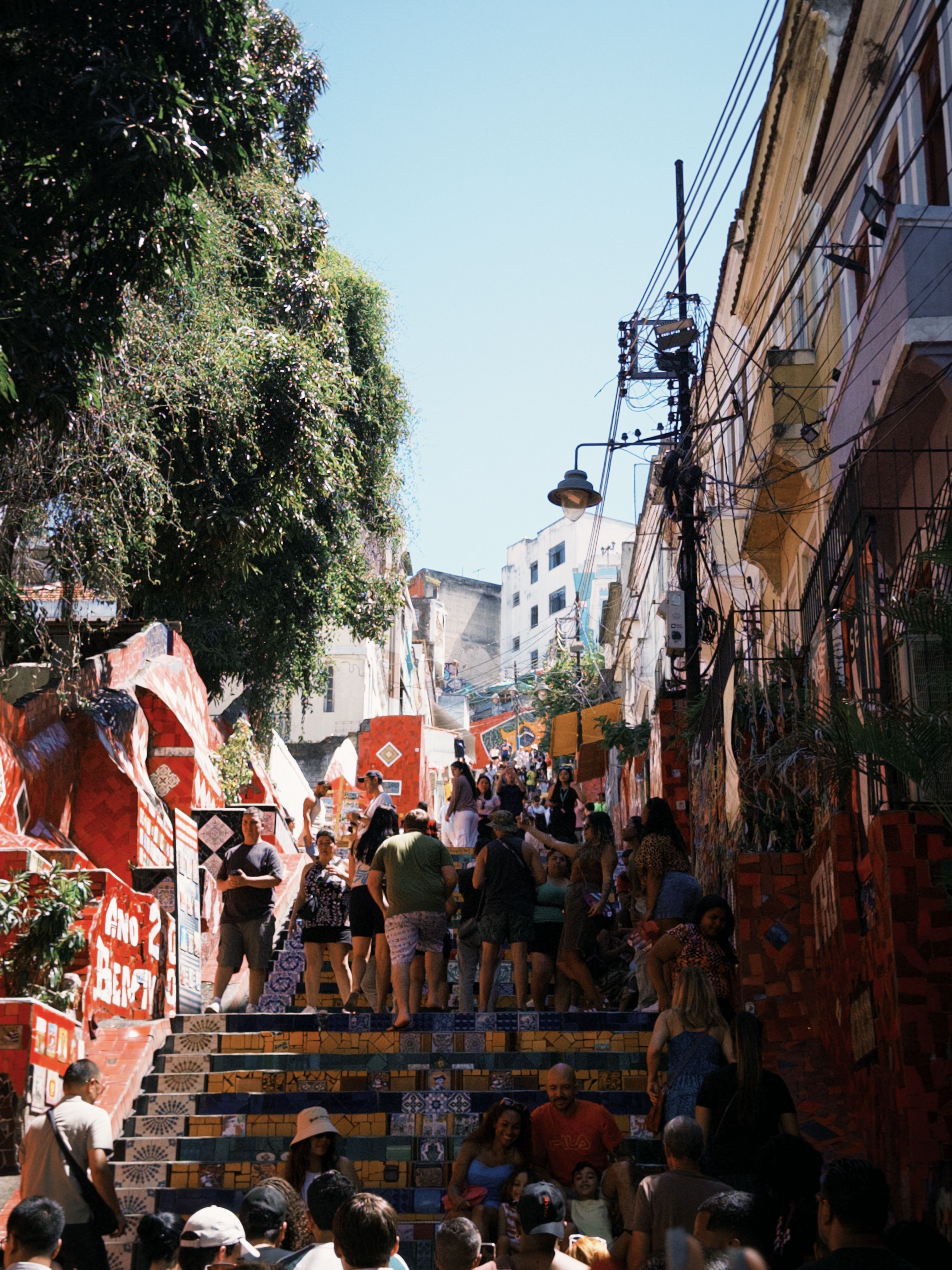 Vibrant Crowd on Selarón Steps in Rio de Janeiro · Free Stock Photo