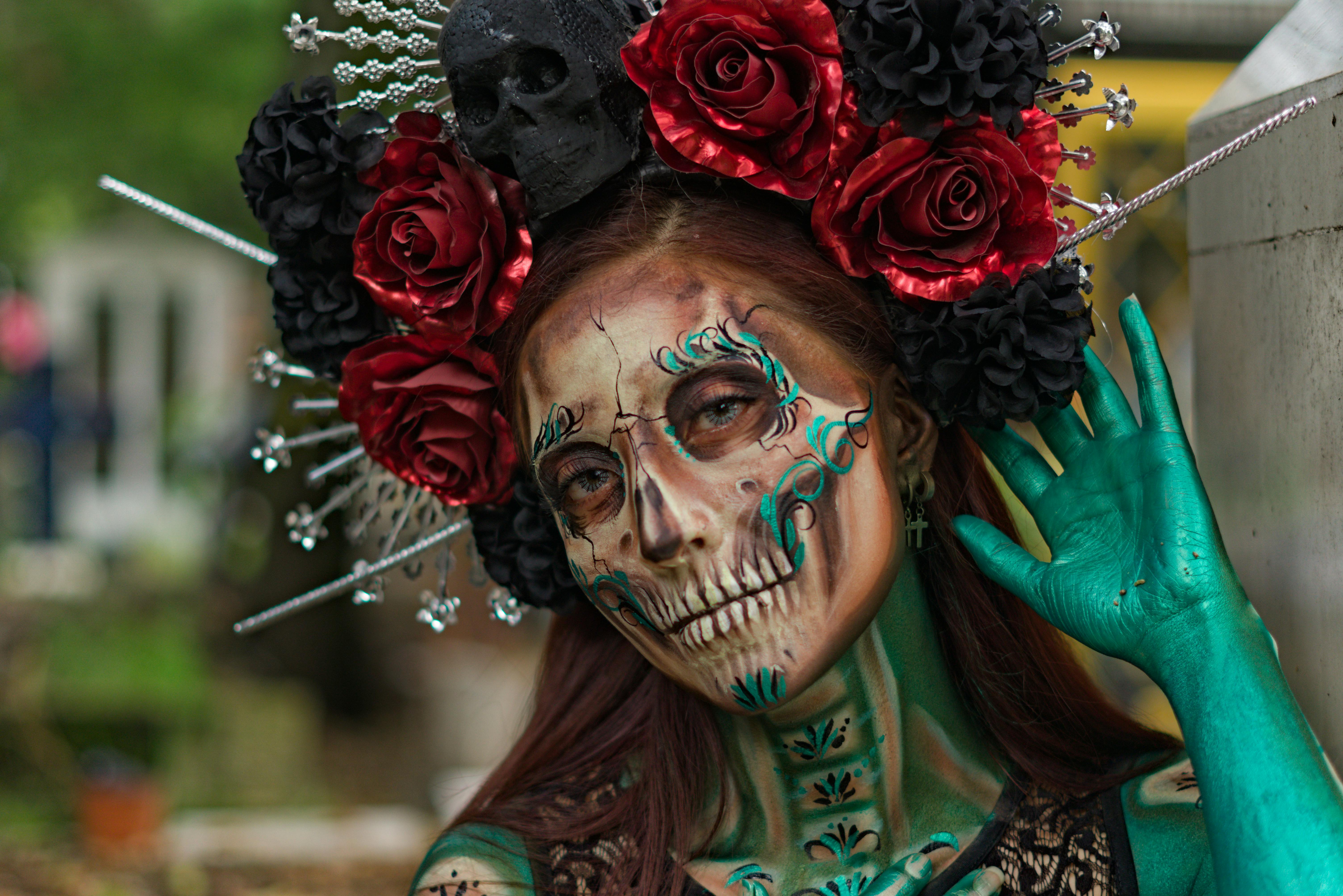 The Cultural Significance of Symbols and Artistic Motifs