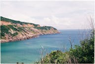 原句：
你是一名专业的文本编辑，擅长纠正由其他语言直译成中文时产生的不自然语序