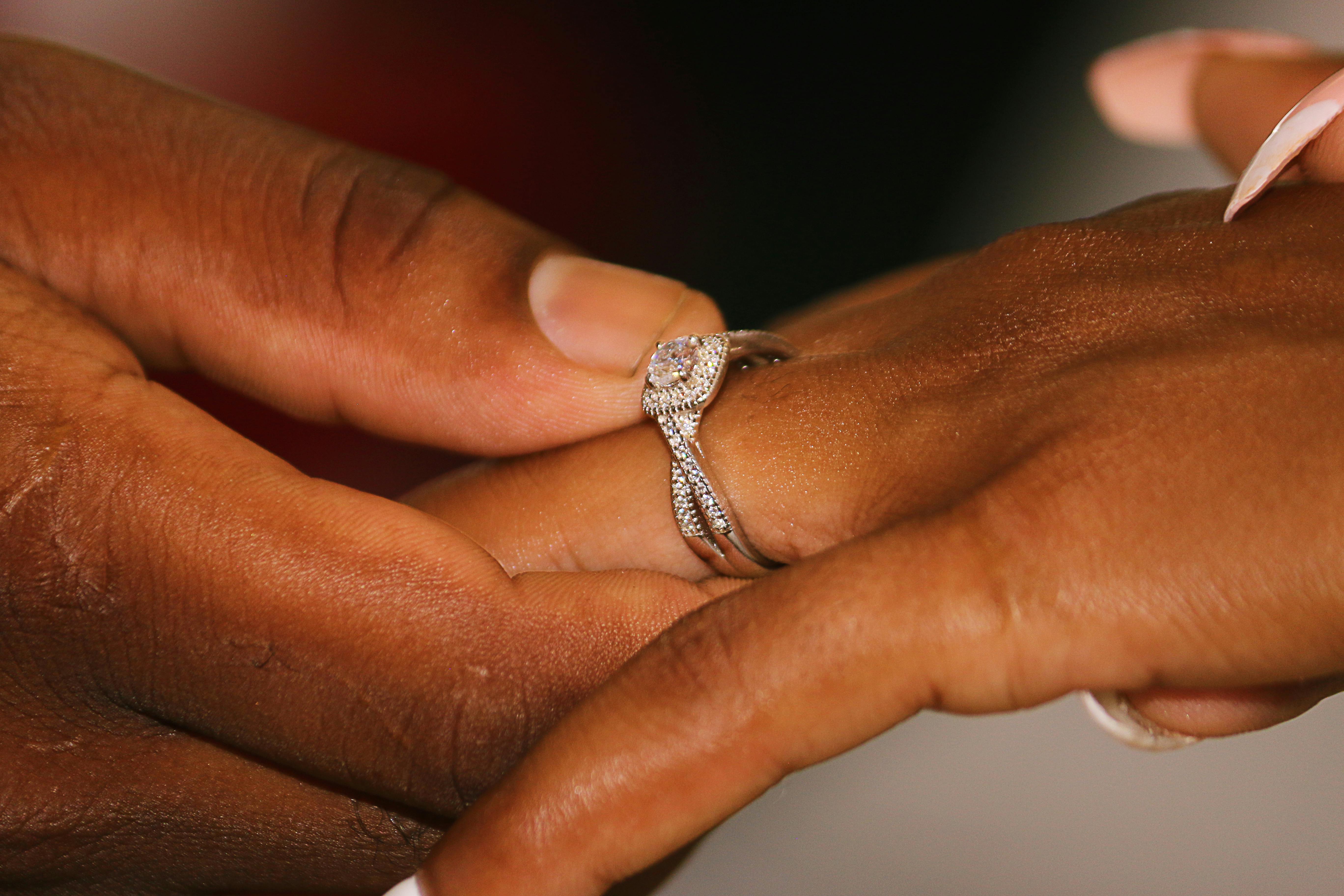 高醫大跨領域國際研討會暨AI生醫研究院揭牌，推動醫學新里程