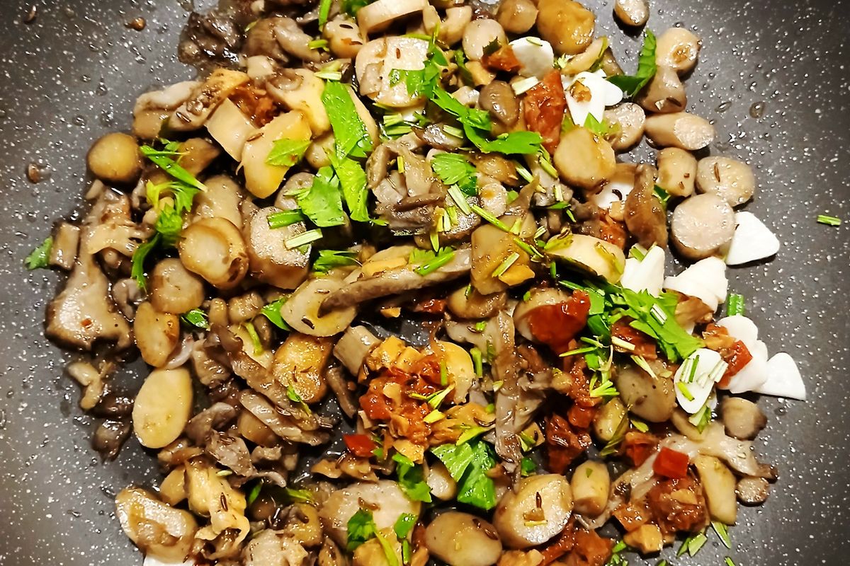 Garlic mushrooms