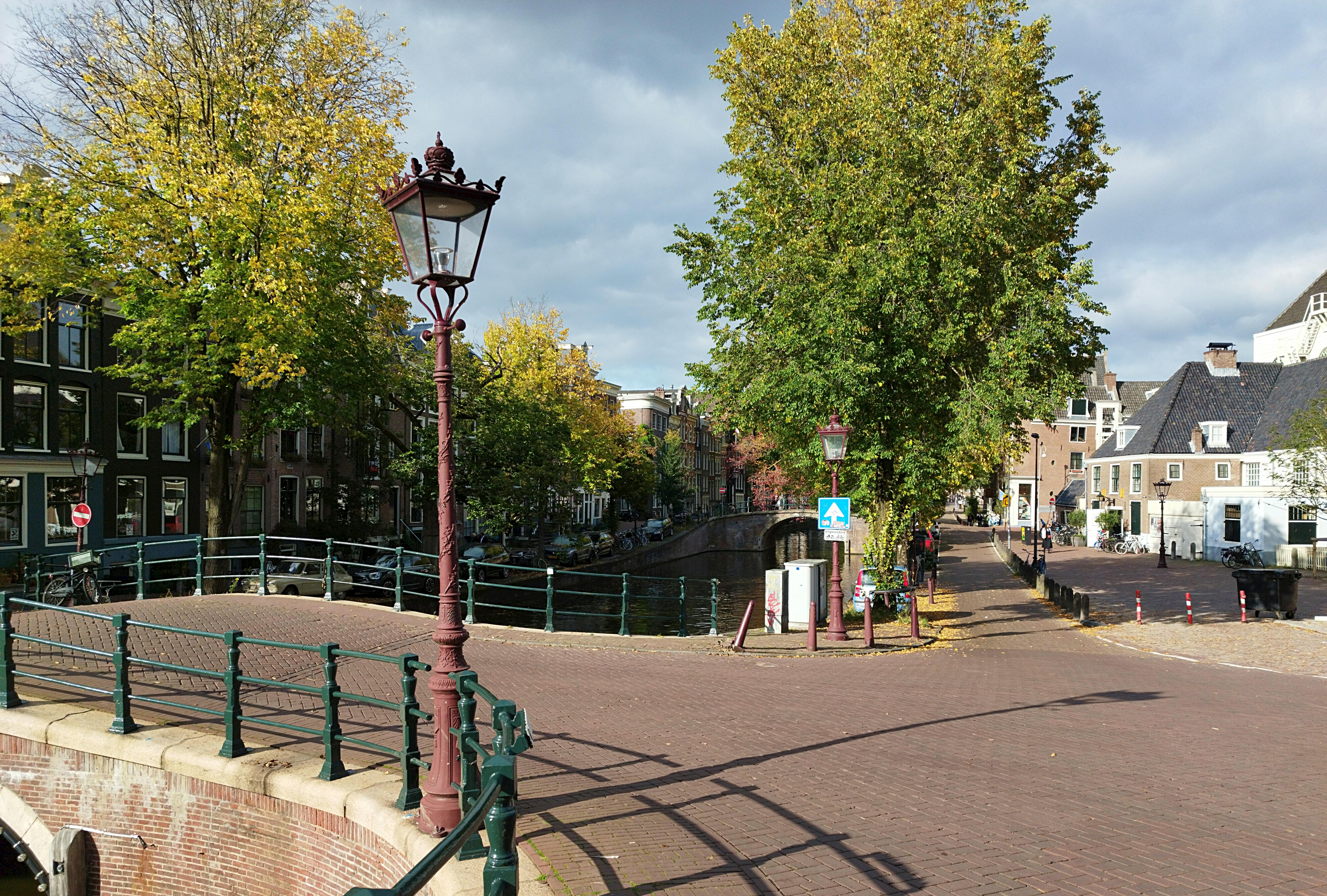 高雄科技執法路口轎車撞飛行人 罰款6000元背後原因揭露