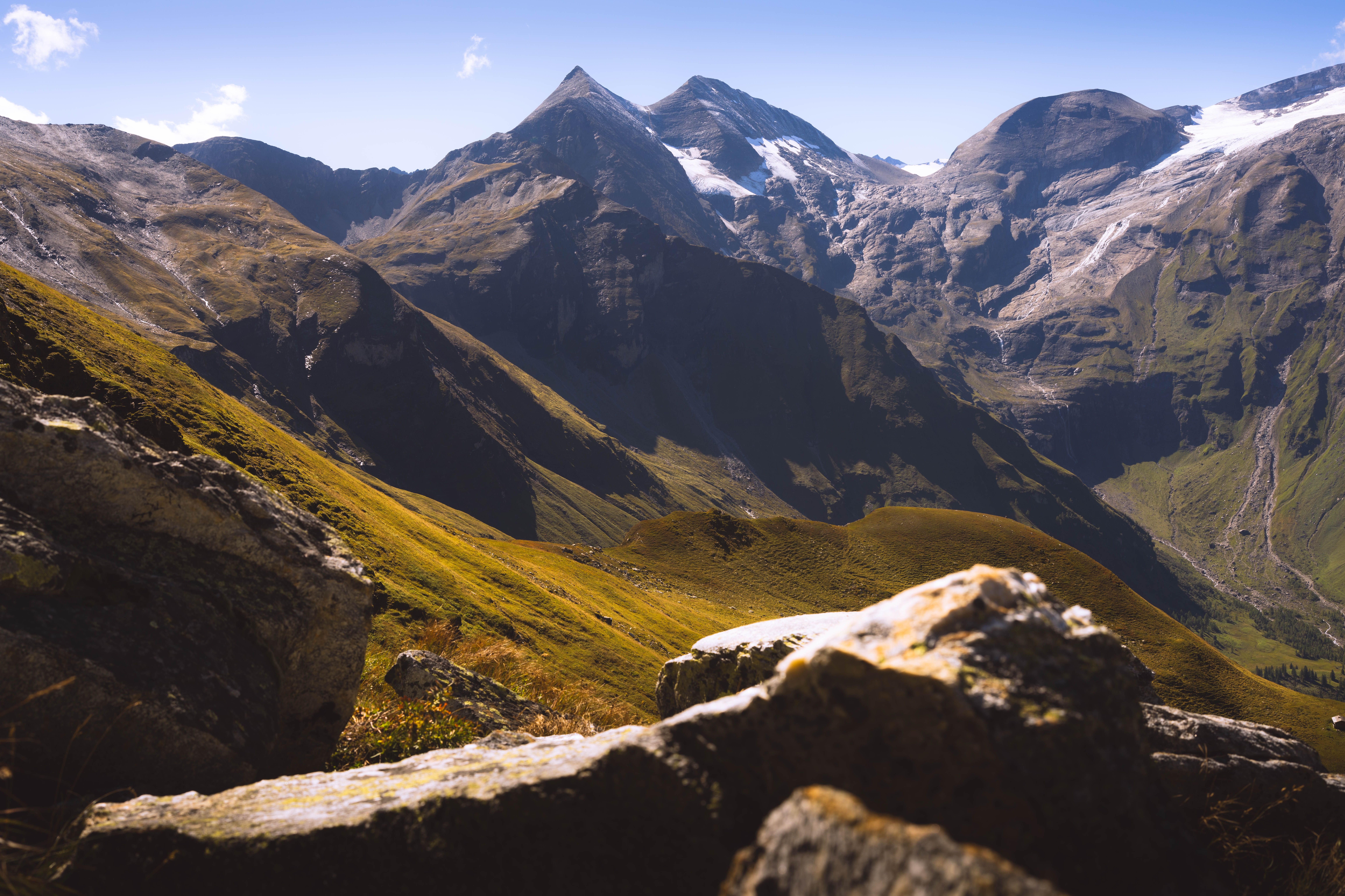 Stunning Alpine Mountain Range Landscape View · Free Stock Photo