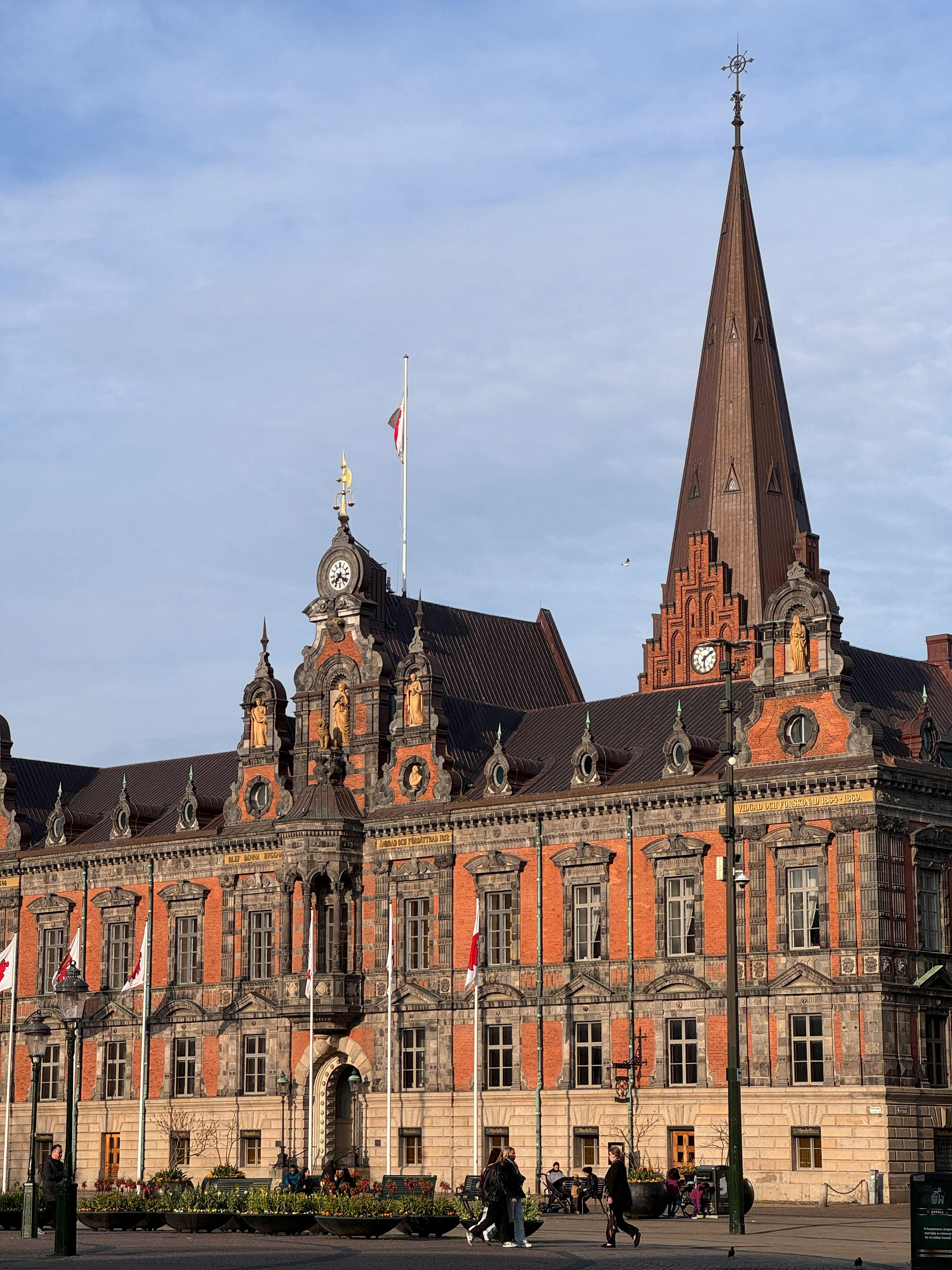 好的，请提供您需要优化的句子