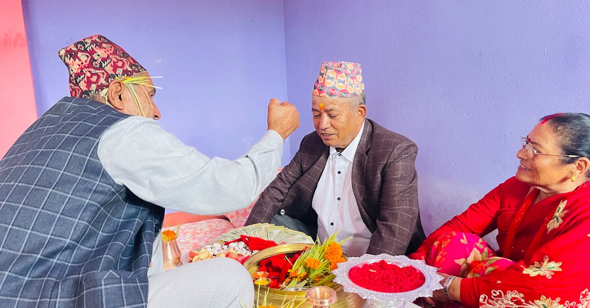 國際:鏟子超人感動全球 逾4000臺僑雙十返台促團結