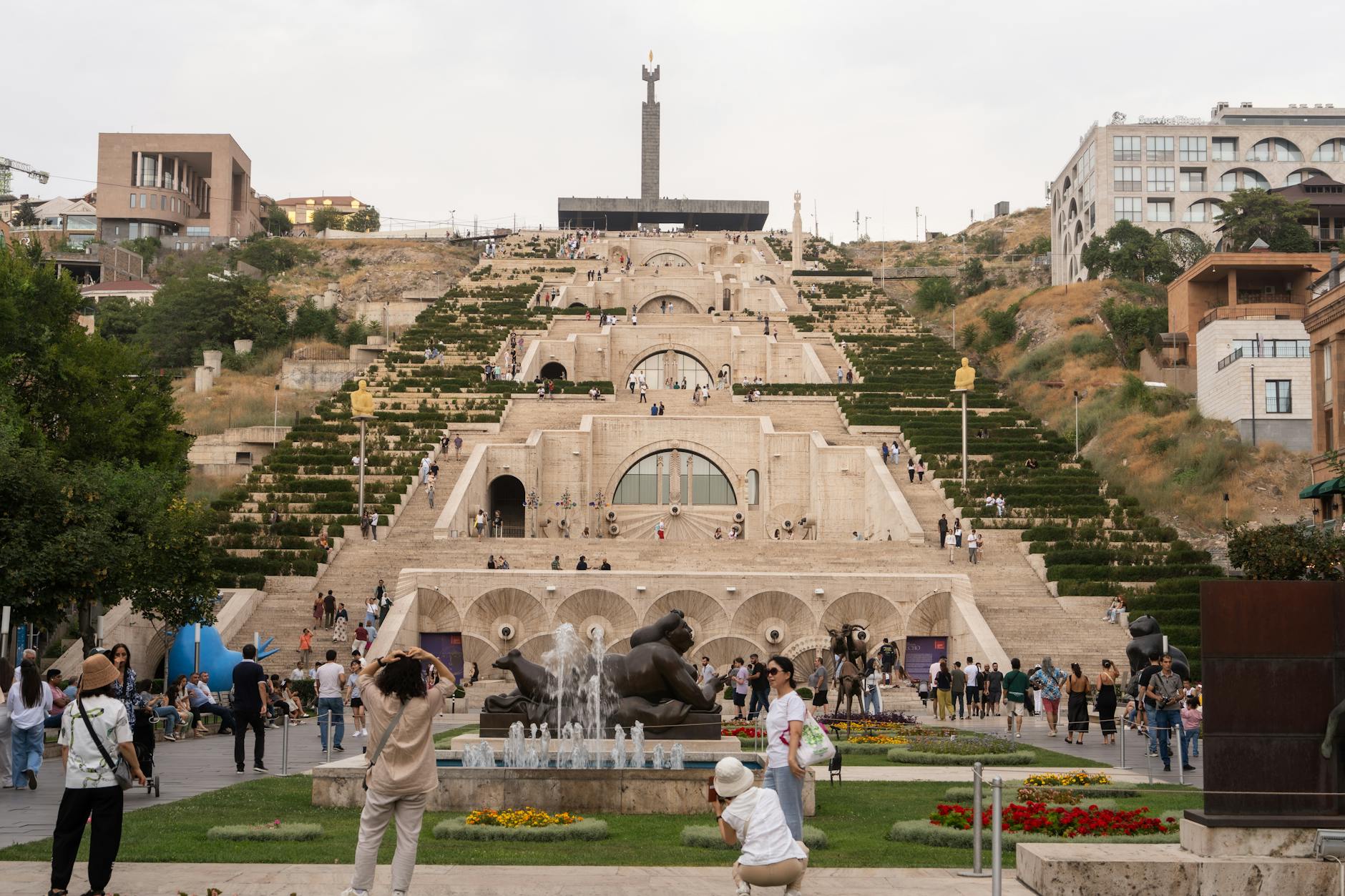 Popular sights in Yerevan Landmarks in Yerevan