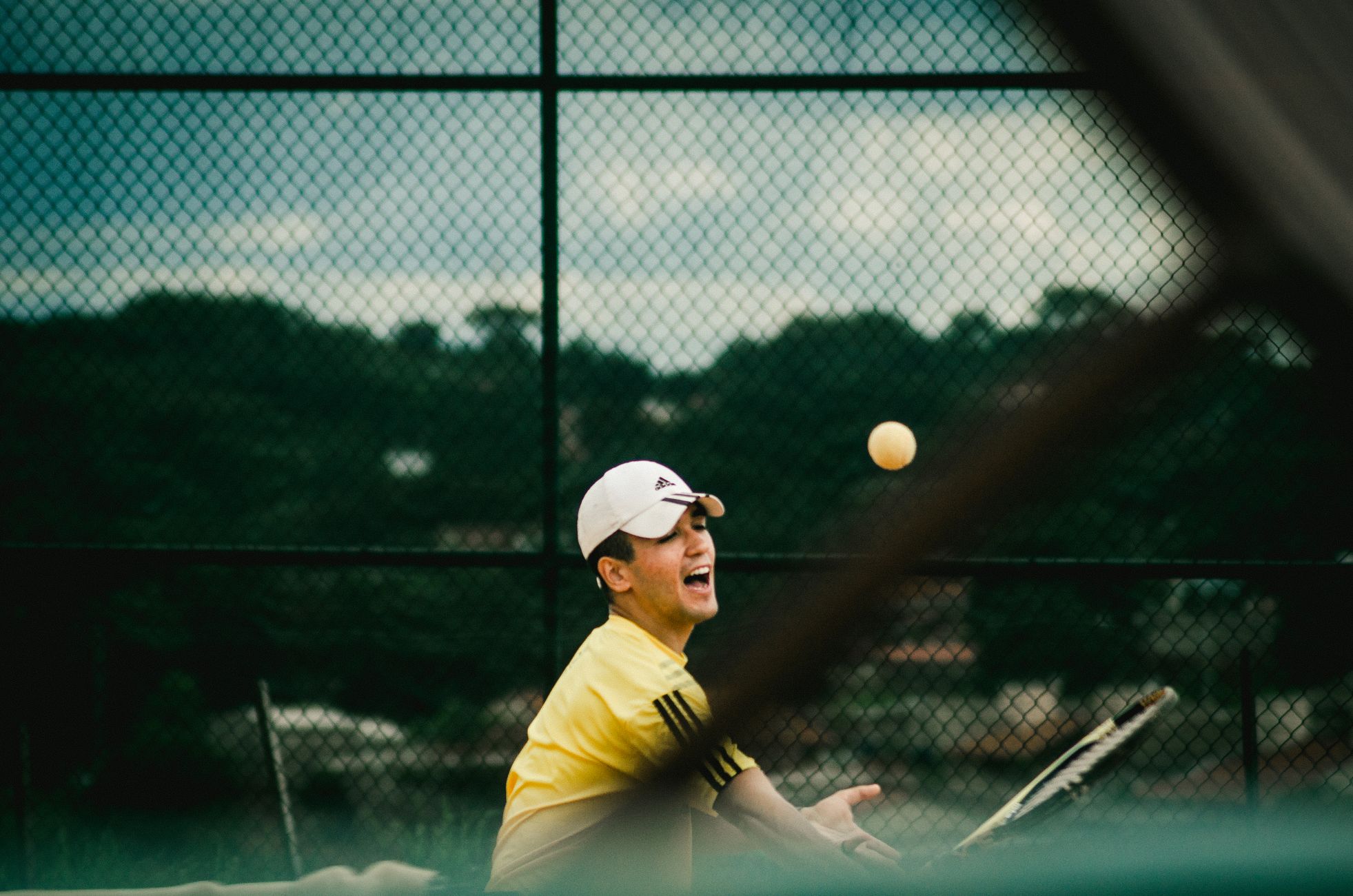 Zverev naar halve finale in Halle, Sabalenka moeizaam verder in Berlijn