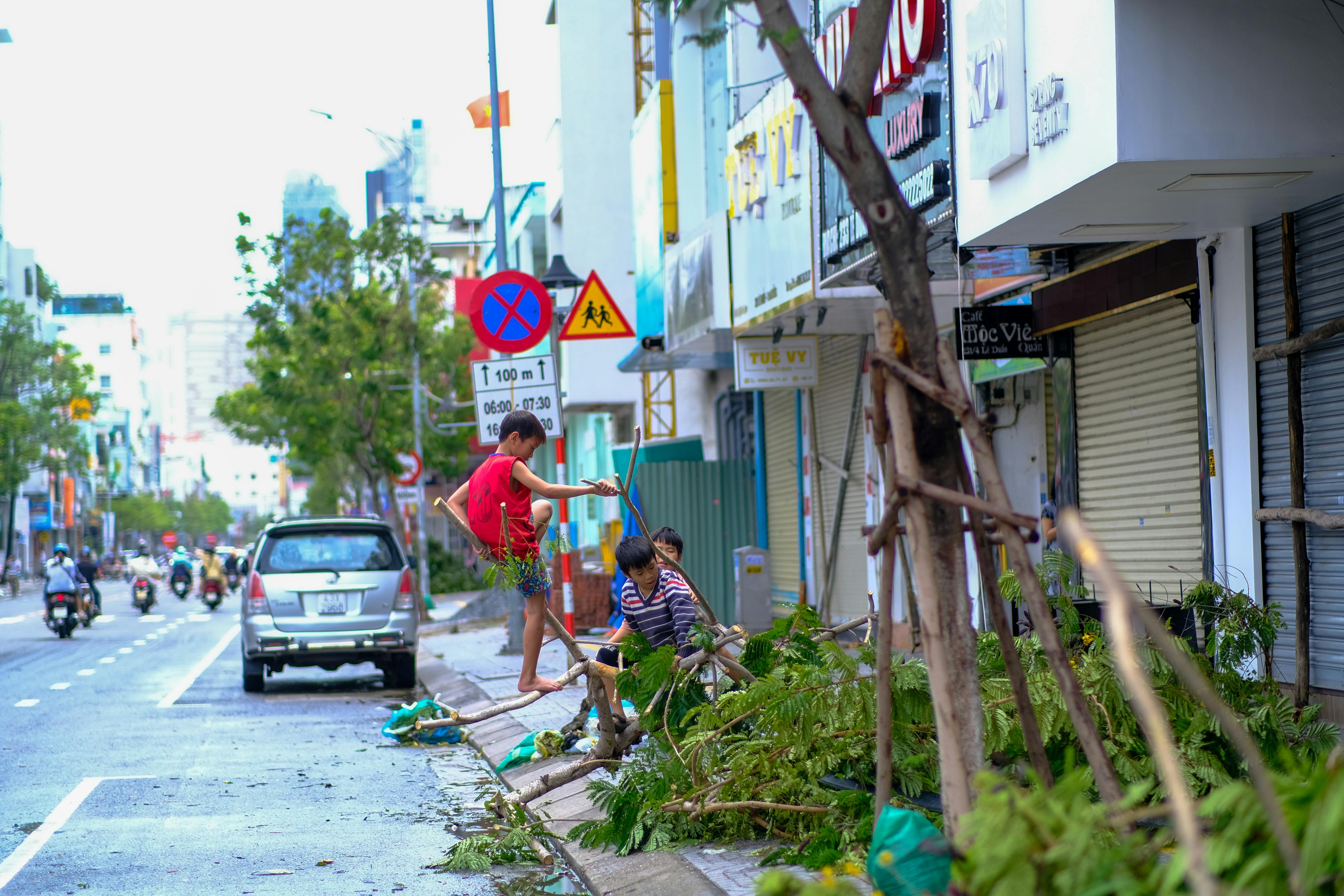 Ỷ thiên đồ long ký | Chương 19 370 – thu vien, van hoc, van hoc trung quoc, kiem hiep, kim dung, y thien do long ky, y thien do long ky chuong 19, y thien do long ky 19.