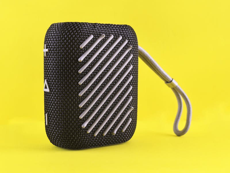 Componentes electrónicos y montaje de proyectos